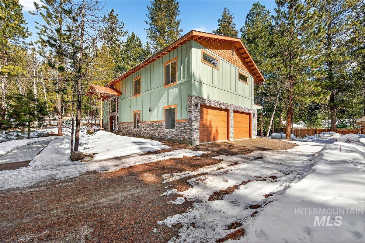 292 Rio Vista Boulevard, McCall, Idaho 83638, 3 Bedrooms, 2.5 Bathrooms, Residential For Sale, Price $995,000,MLS 98977873