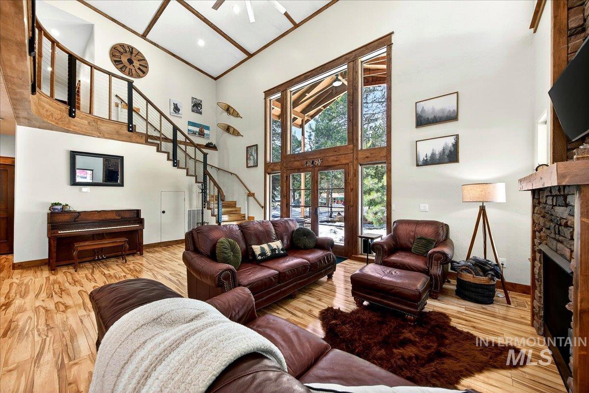 292 Rio Vista Boulevard, McCall, Idaho 83638, 3 Bedrooms, 2.5 Bathrooms, Residential For Sale, Price $995,000,MLS 98977873