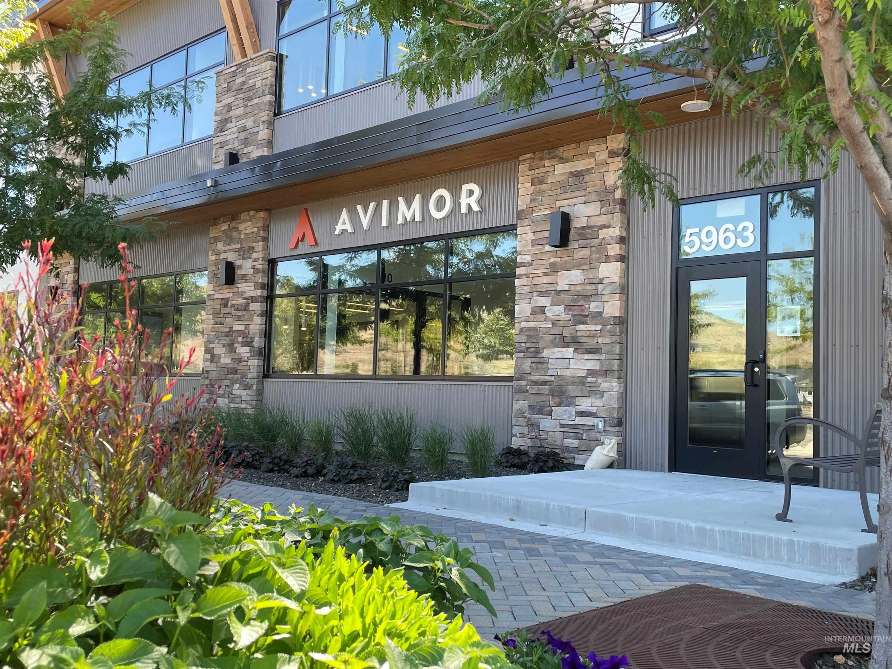 19927 N Glenisla Place, Boise, Idaho 83714, 5 Bedrooms, 2.5 Bathrooms, Residential For Sale, Price $785,000,MLS 98977874