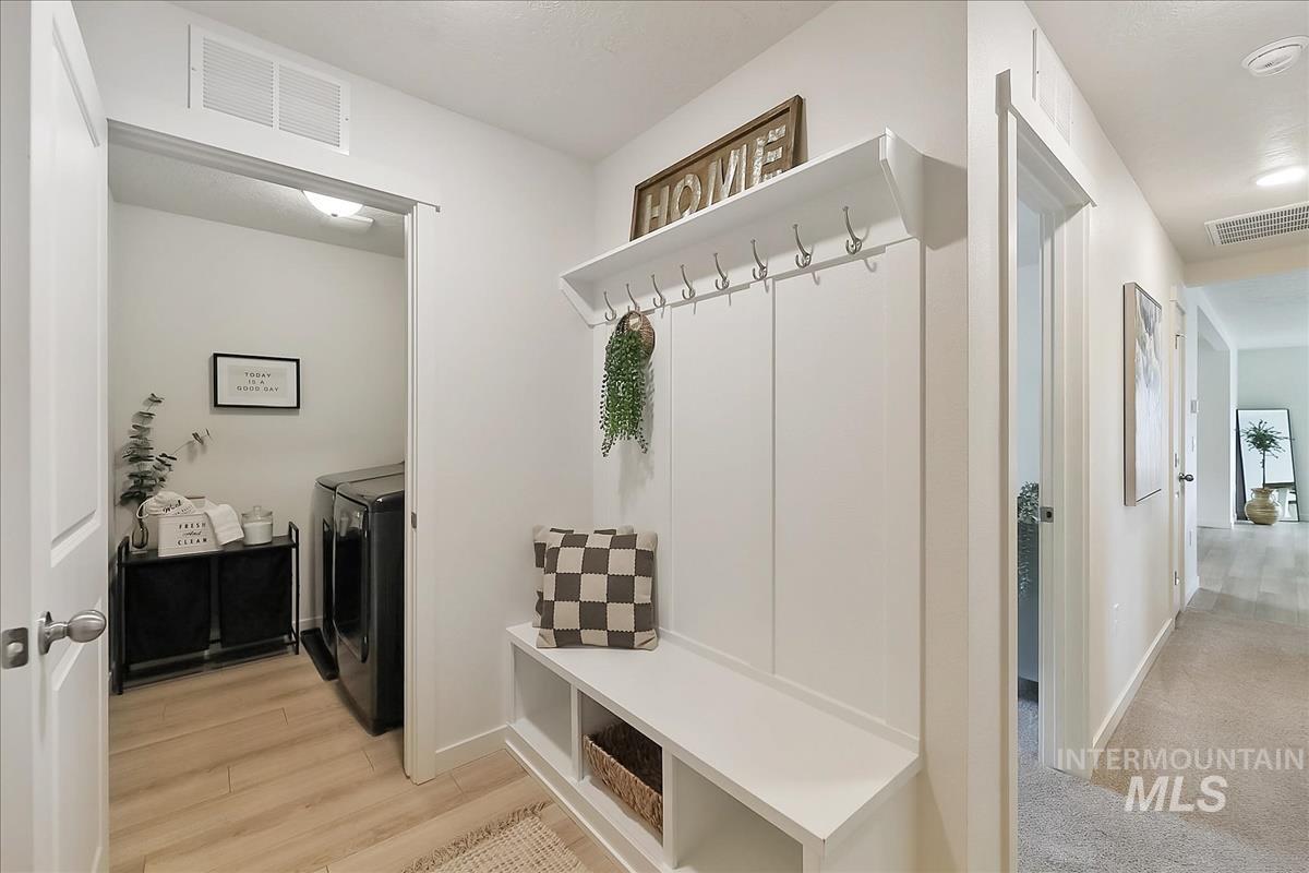 17616 Barefoot Ridge Way, Nampa, Idaho 83687, 3 Bedrooms, 2 Bathrooms, Residential For Sale, Price $379,990,MLS 98977875