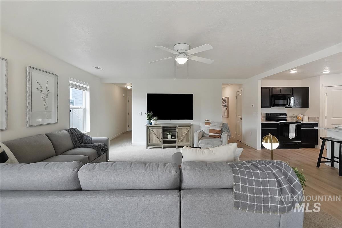 17616 Barefoot Ridge Way, Nampa, Idaho 83687, 3 Bedrooms, 2 Bathrooms, Residential For Sale, Price $379,990,MLS 98977875