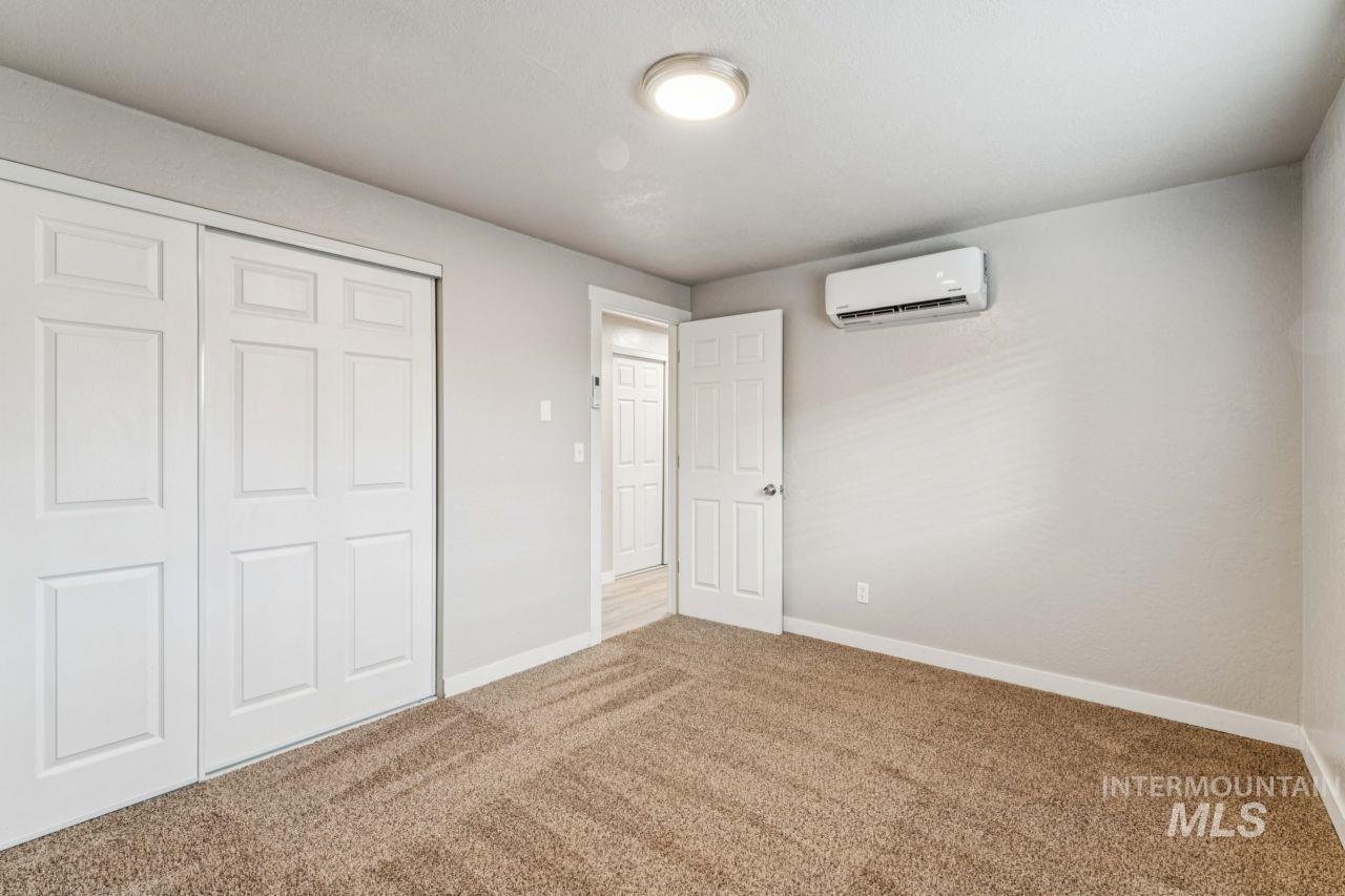 2105 Airport Ave, Caldwell, Idaho 83605, 2 Bedrooms, 1 Bathroom, Residential Income For Sale, Price $799,000,MLS 98977876