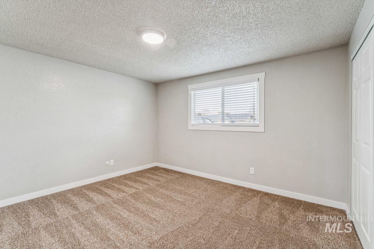 2105 Airport Ave, Caldwell, Idaho 83605, 2 Bedrooms, 1 Bathroom, Residential Income For Sale, Price $799,000,MLS 98977876