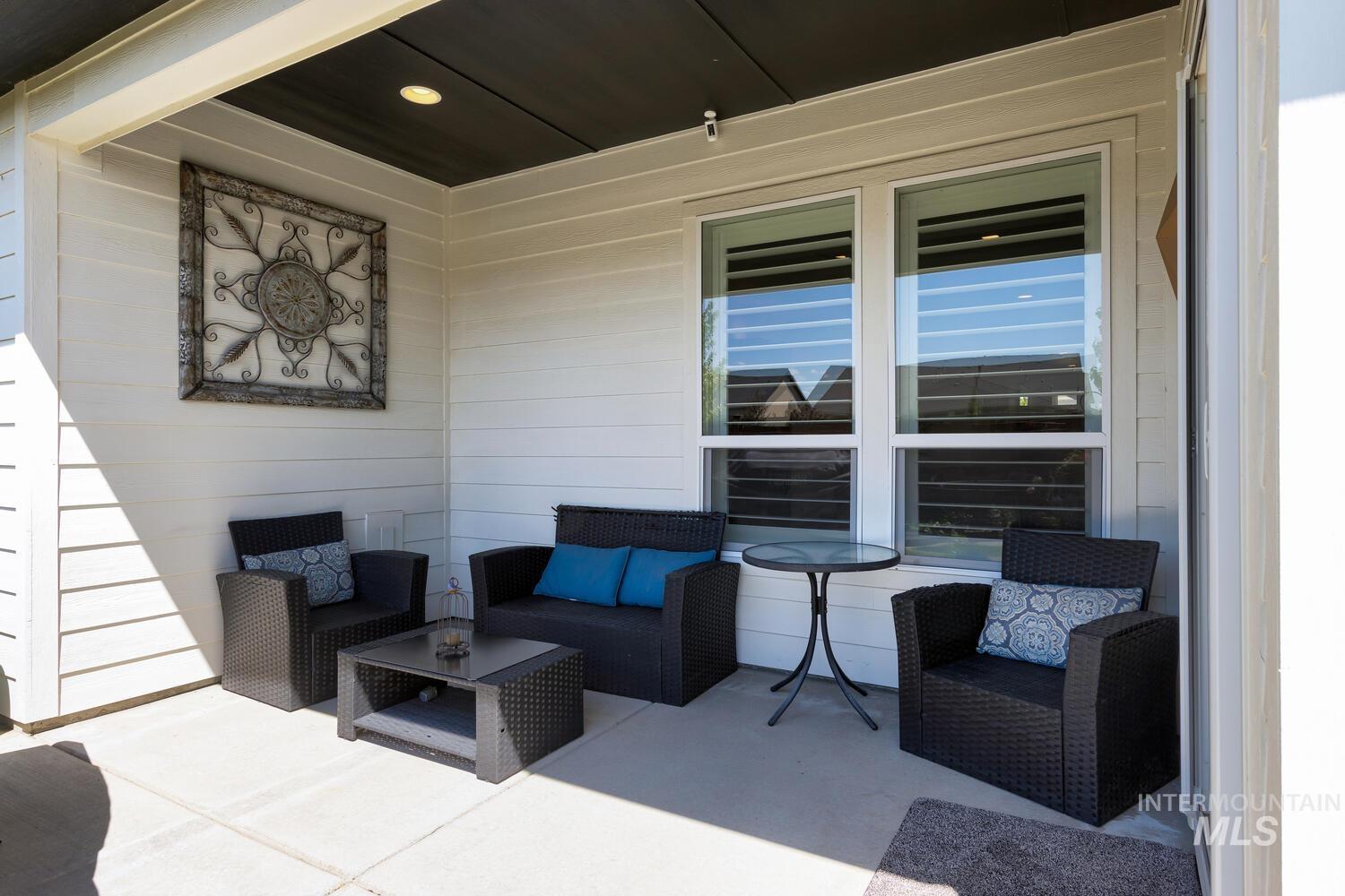 6955 N Exeter Pl, Meridian, Idaho 83646, 3 Bedrooms, 2 Bathrooms, Residential For Sale, Price $679,900,MLS 98977877