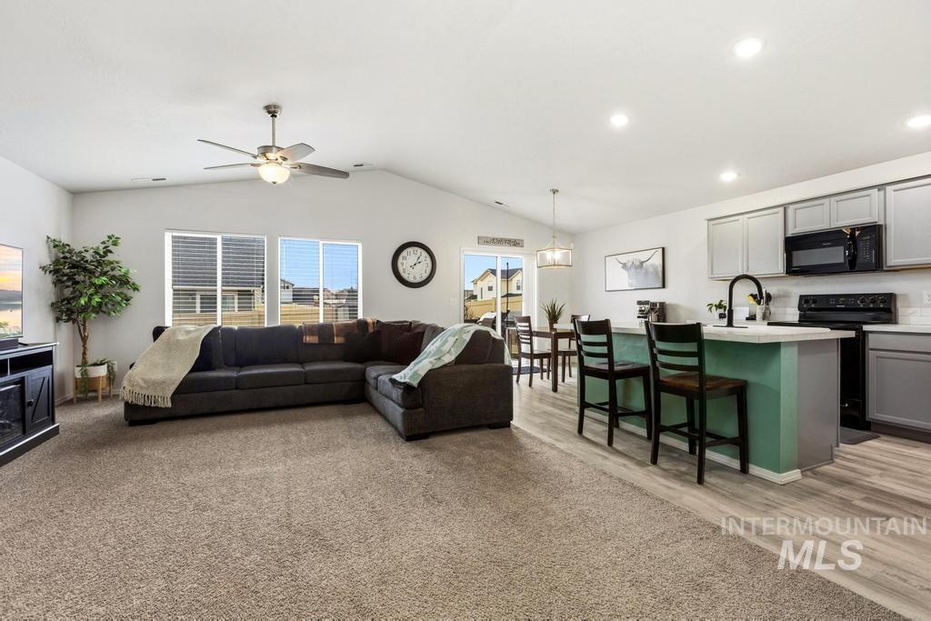 11389 W Tiekel River St, Nampa, Idaho 83686, 3 Bedrooms, 2 Bathrooms, Residential For Sale, Price $399,900,MLS 98977879