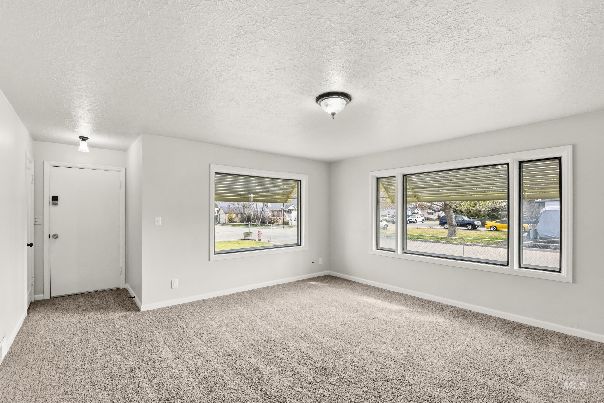 303 W Hazel Street, Caldwell, Idaho 83605, 4 Bedrooms, 2 Bathrooms, Residential For Sale, Price $359,900,MLS 98977880