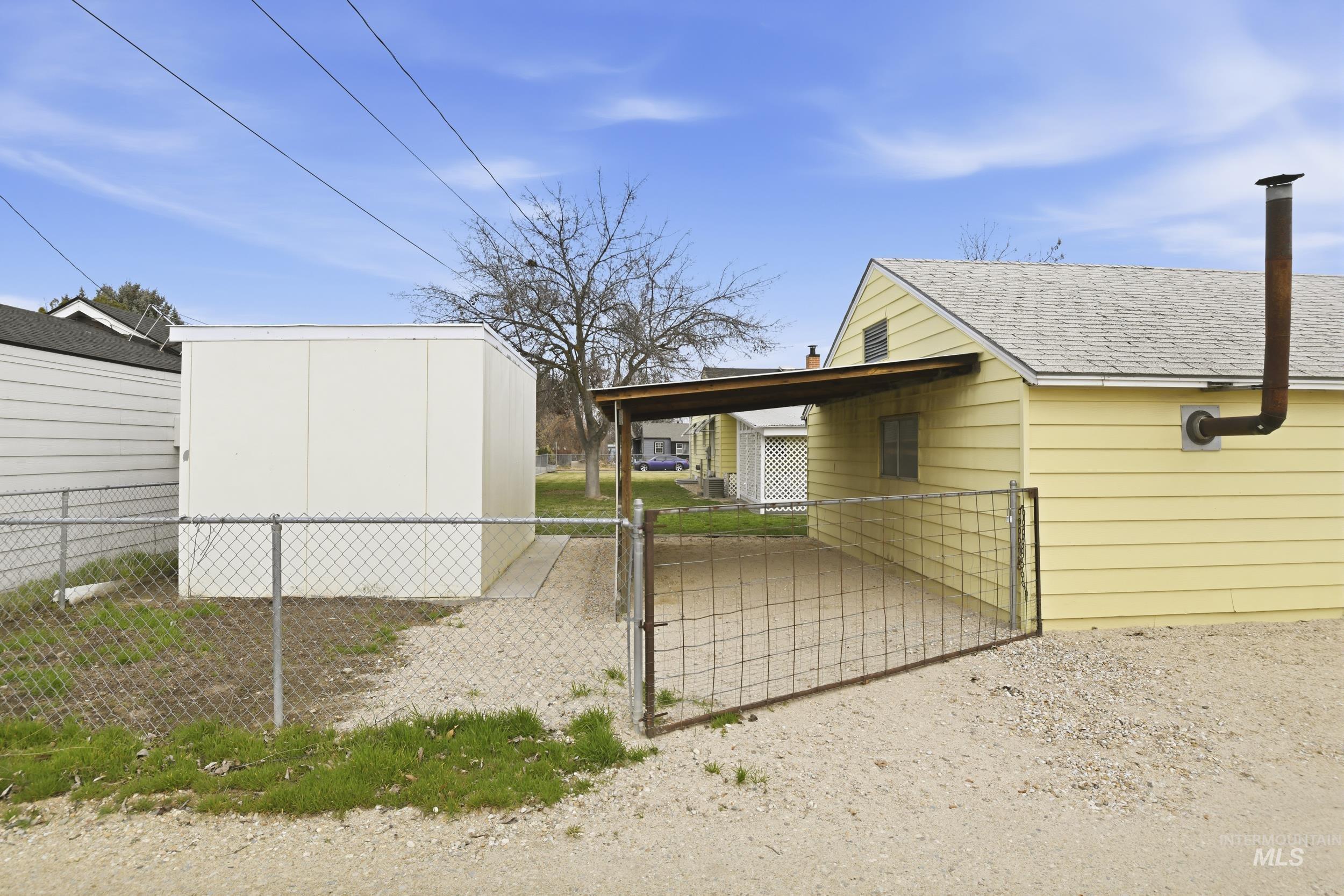 303 W Hazel Street, Caldwell, Idaho 83605, 4 Bedrooms, 2 Bathrooms, Residential For Sale, Price $359,900,MLS 98977880