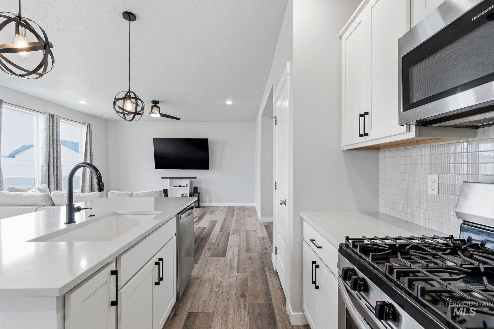 4174 N N Edessa Ave, Meridian, Idaho 83646, 4 Bedrooms, 2.5 Bathrooms, Residential For Sale, Price $485,000,MLS 98977882