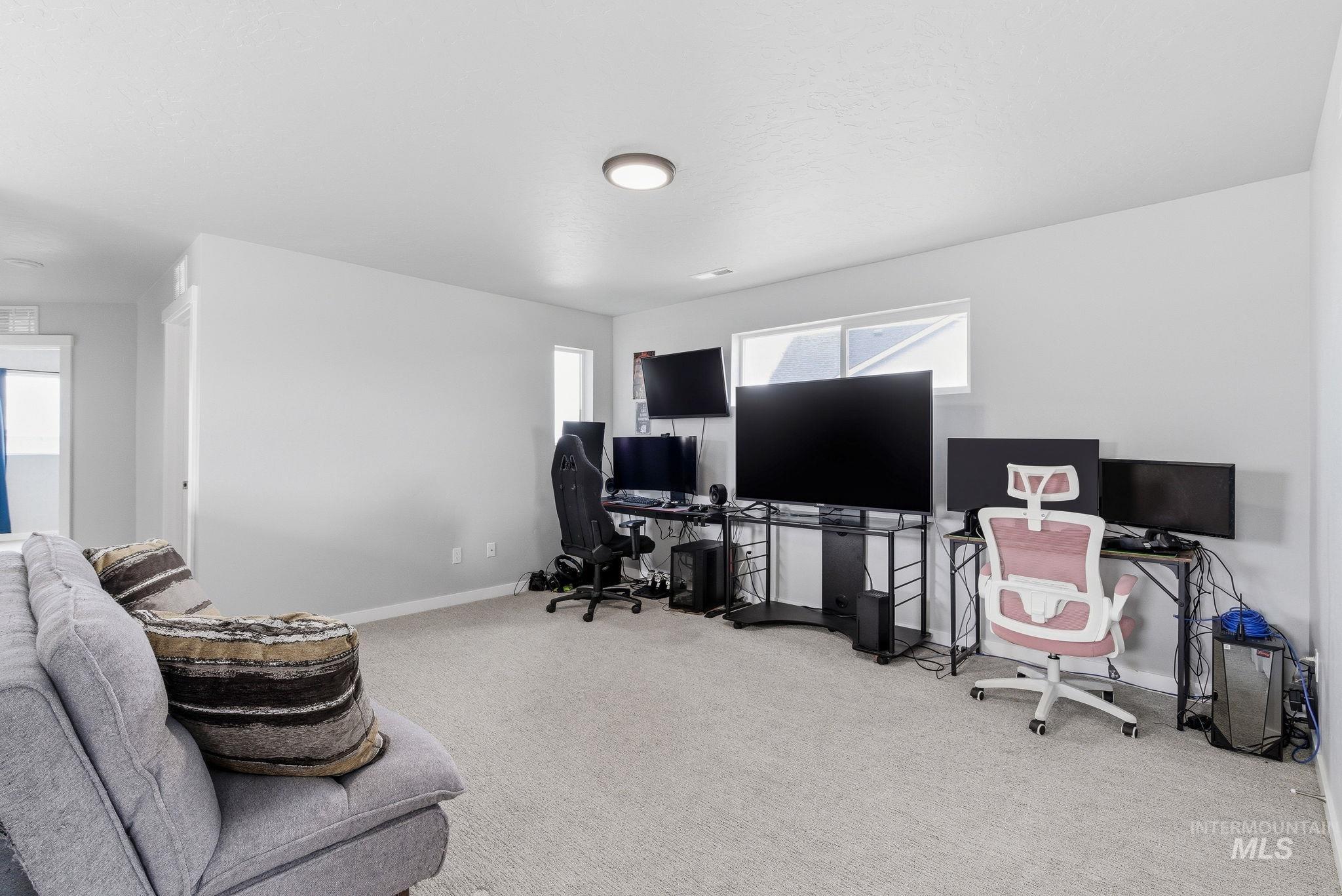 4174 N N Edessa Ave, Meridian, Idaho 83646, 4 Bedrooms, 2.5 Bathrooms, Residential For Sale, Price $485,000,MLS 98977882