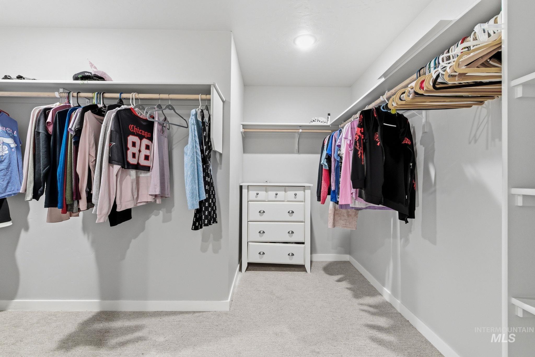 4174 N N Edessa Ave, Meridian, Idaho 83646, 4 Bedrooms, 2.5 Bathrooms, Residential For Sale, Price $485,000,MLS 98977882