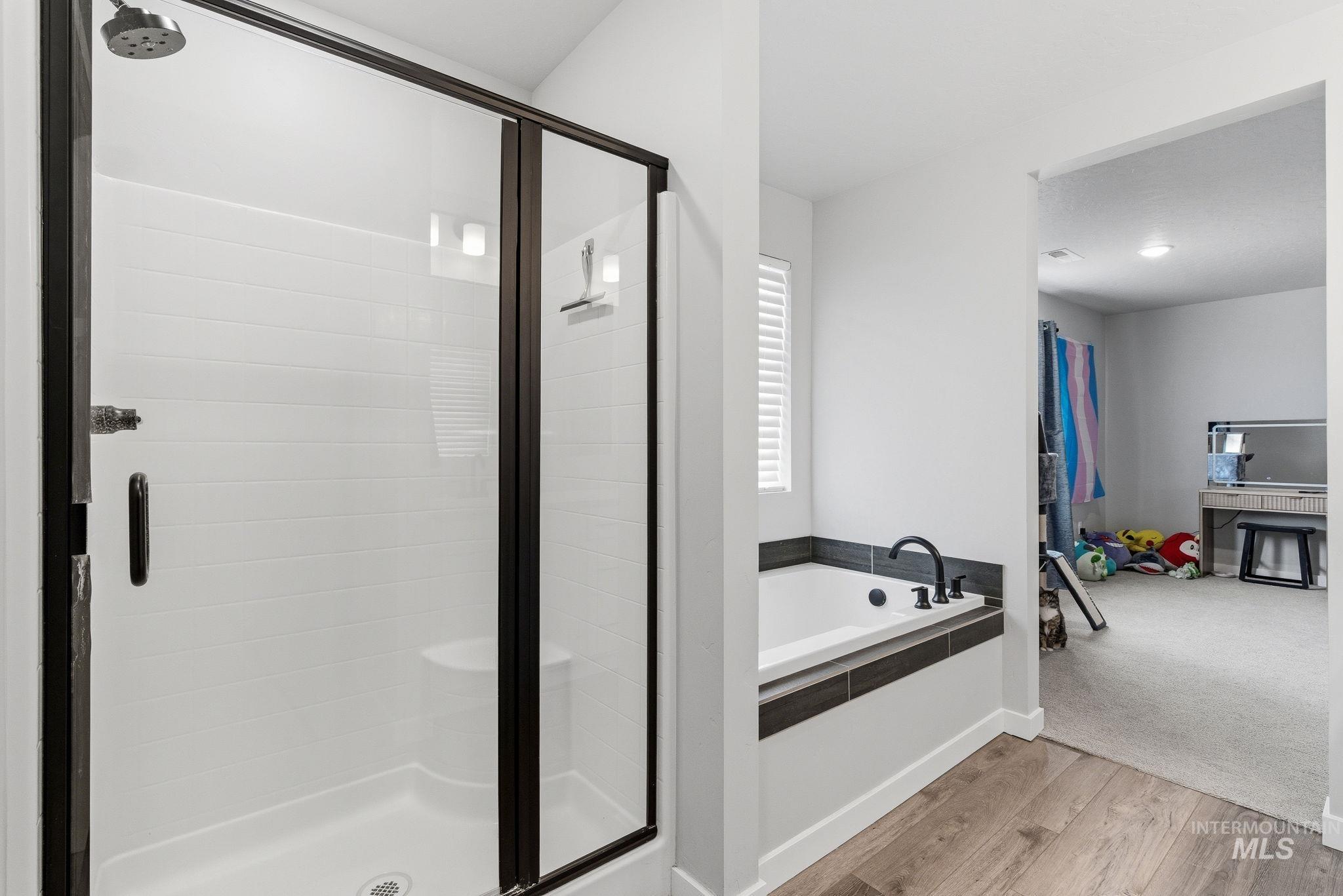 4174 N N Edessa Ave, Meridian, Idaho 83646, 4 Bedrooms, 2.5 Bathrooms, Residential For Sale, Price $485,000,MLS 98977882