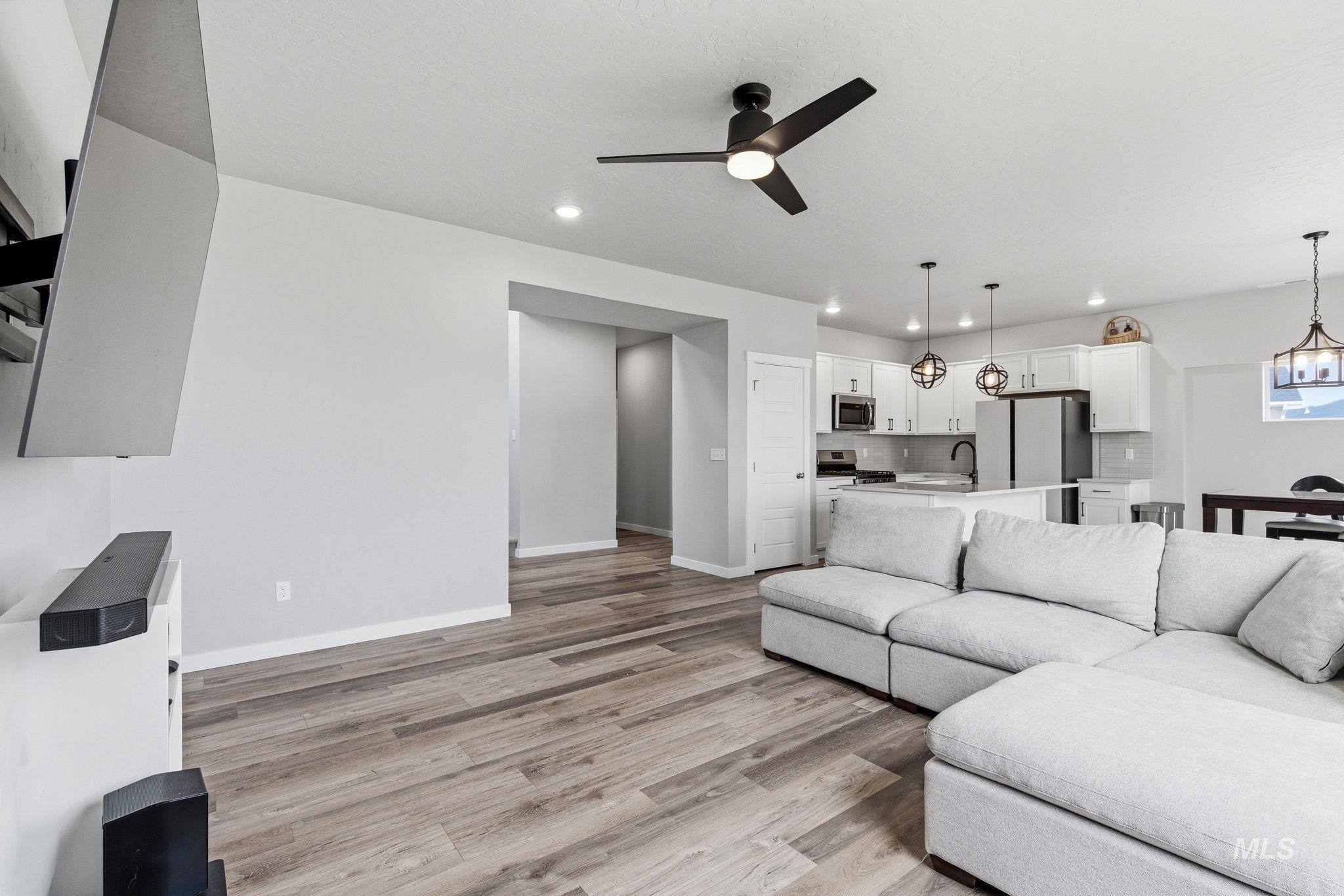 4174 N N Edessa Ave, Meridian, Idaho 83646, 4 Bedrooms, 2.5 Bathrooms, Residential For Sale, Price $485,000,MLS 98977882