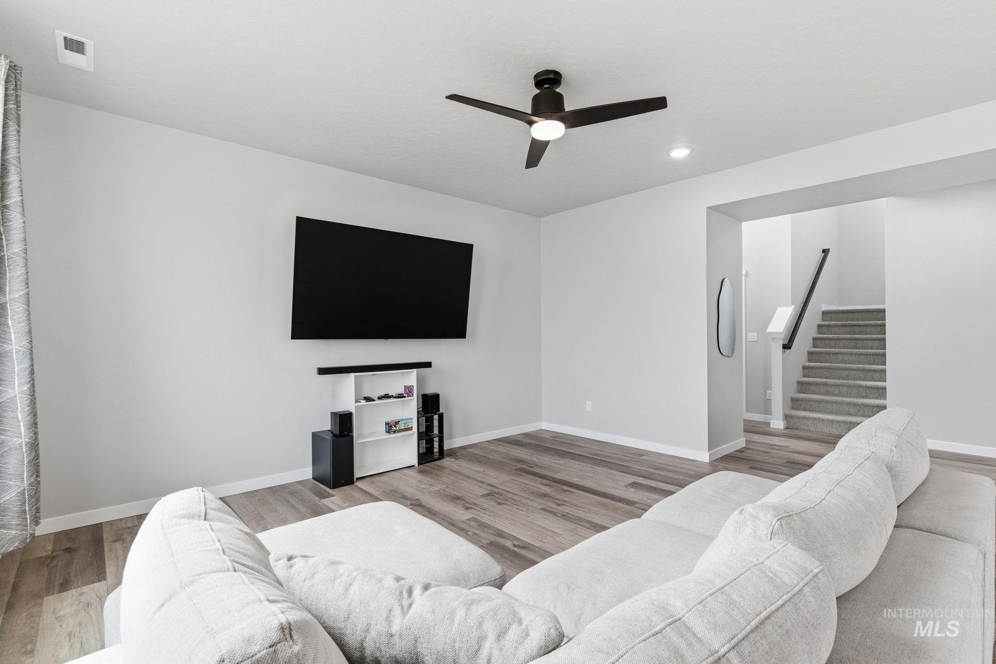 4174 N N Edessa Ave, Meridian, Idaho 83646, 4 Bedrooms, 2.5 Bathrooms, Residential For Sale, Price $485,000,MLS 98977882