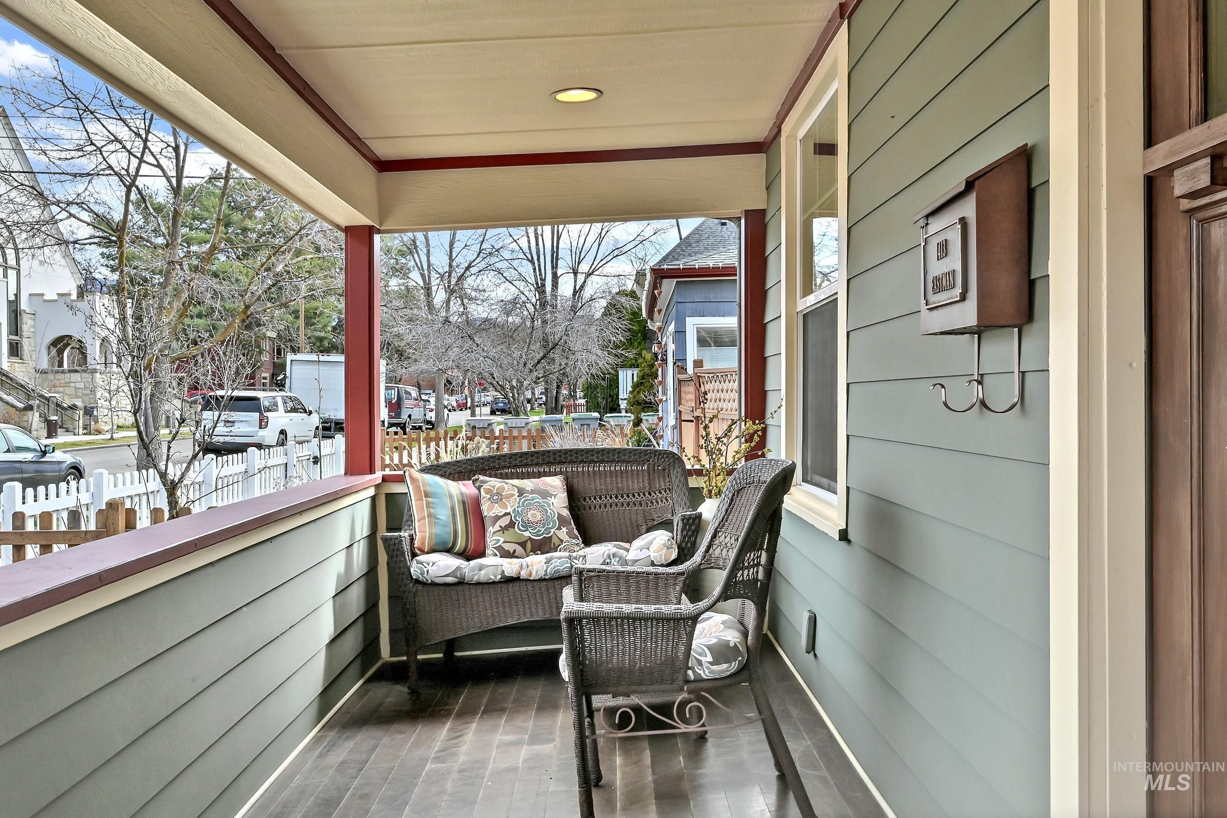 1413 W Eastman St, Boise, Idaho 83702, 3 Bedrooms, 2 Bathrooms, Residential For Sale, Price $639,900,MLS 98977884