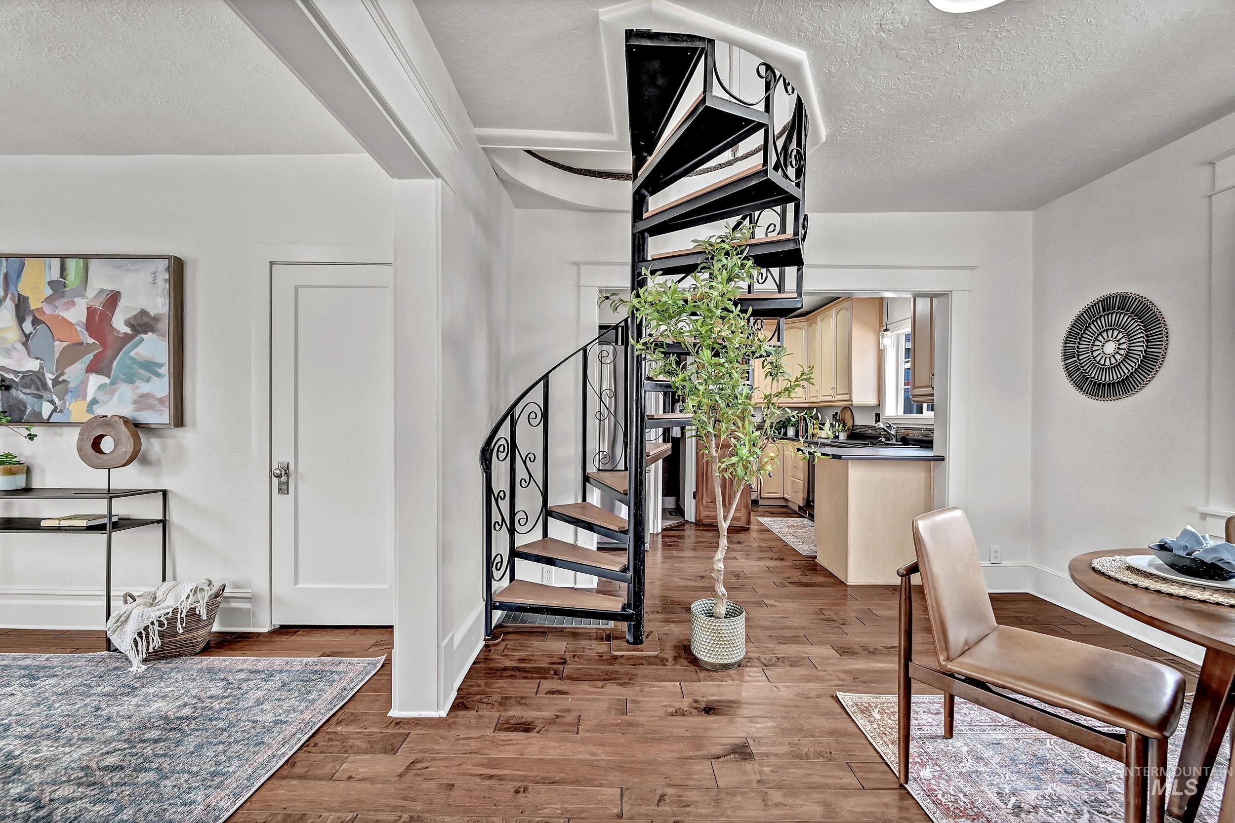 1413 W Eastman St, Boise, Idaho 83702, 3 Bedrooms, 2 Bathrooms, Residential For Sale, Price $639,900,MLS 98977884