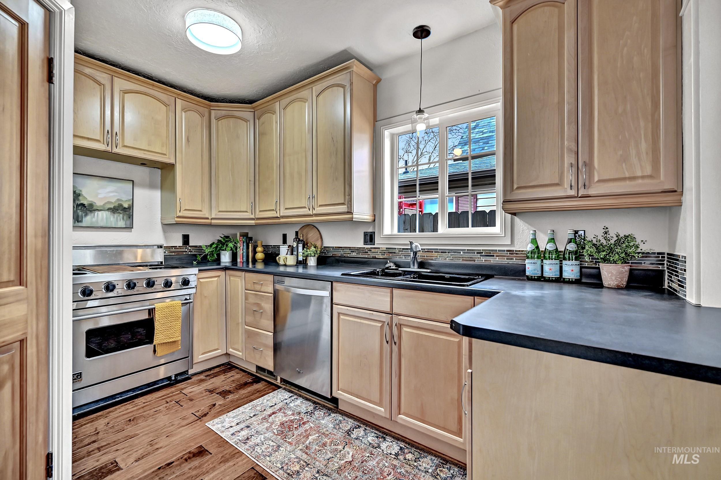 1413 W Eastman St, Boise, Idaho 83702, 3 Bedrooms, 2 Bathrooms, Residential For Sale, Price $639,900,MLS 98977884