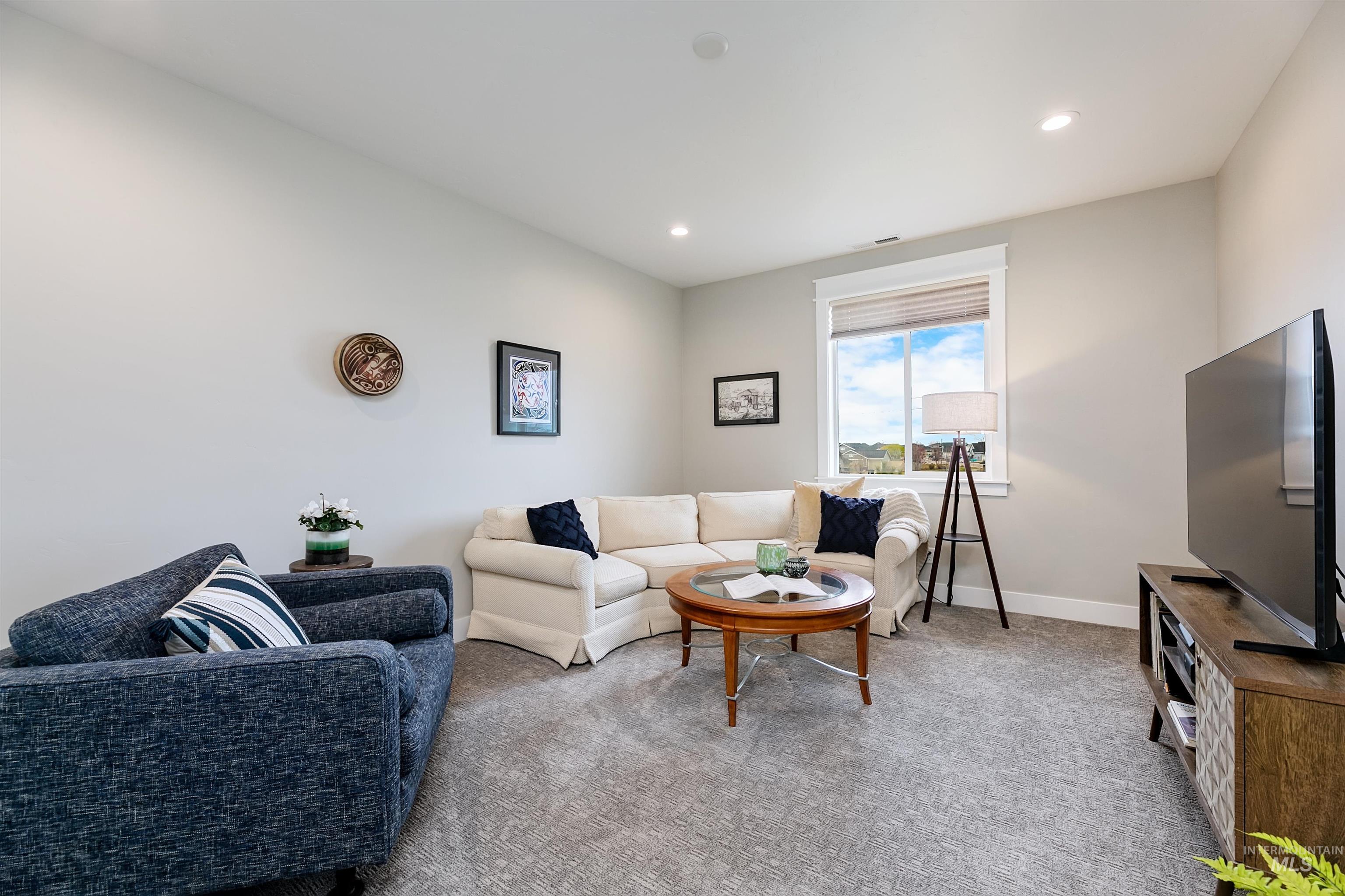 5463 N Exeter Way, Meridian, Idaho 83646, 5 Bedrooms, 2.5 Bathrooms, Residential For Sale, Price $749,900, 98977885