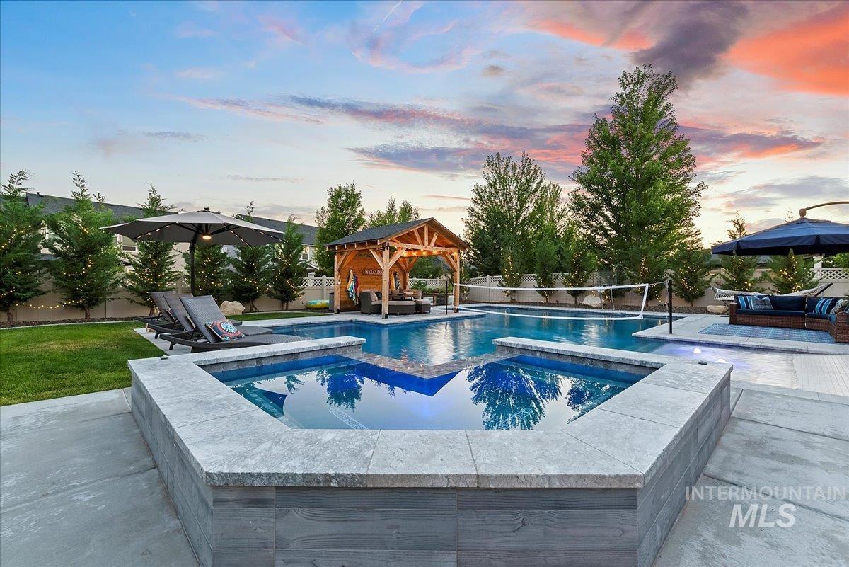 2145 W Verona Dr, Meridian, Idaho 83646, 5 Bedrooms, 4.5 Bathrooms, Residential For Sale, Price $1,099,000,MLS 98977887