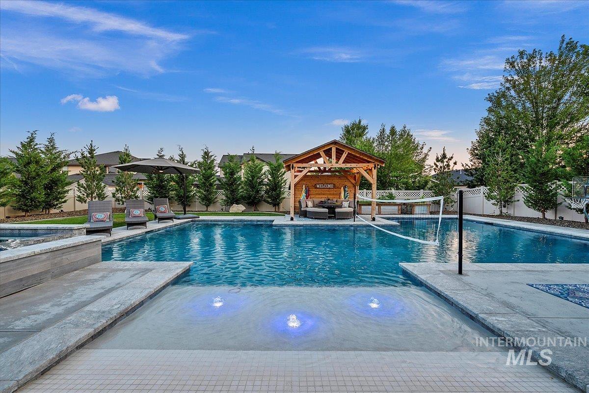2145 W Verona Dr, Meridian, Idaho 83646, 5 Bedrooms, 4.5 Bathrooms, Residential For Sale, Price $1,099,000,MLS 98977887