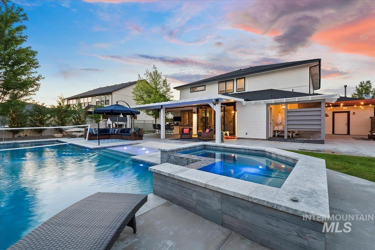 2145 W Verona Dr, Meridian, Idaho 83646, 5 Bedrooms, 4.5 Bathrooms, Residential For Sale, Price $1,099,000,MLS 98977887