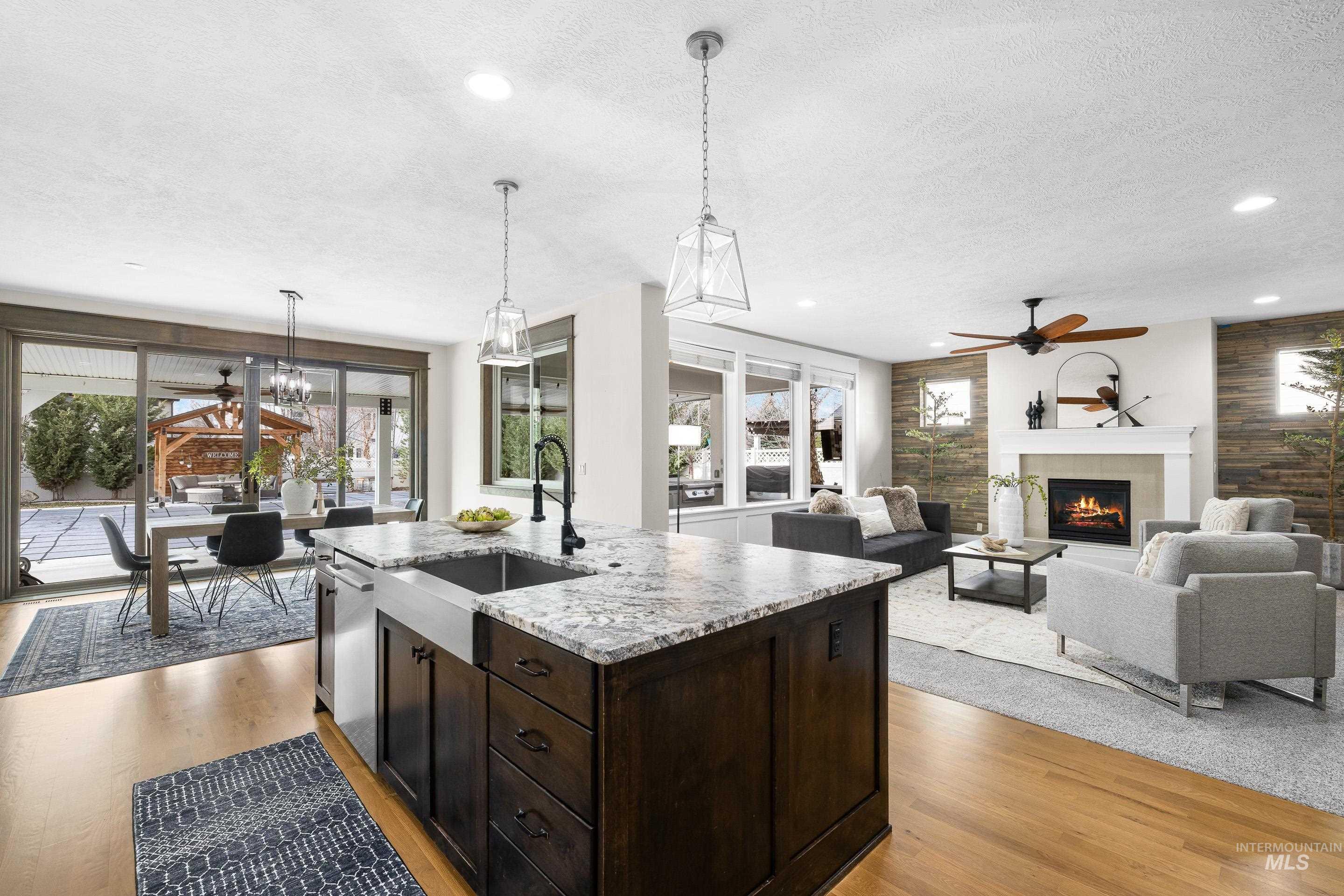 2145 W Verona Dr, Meridian, Idaho 83646, 5 Bedrooms, 4.5 Bathrooms, Residential For Sale, Price $1,099,000,MLS 98977887