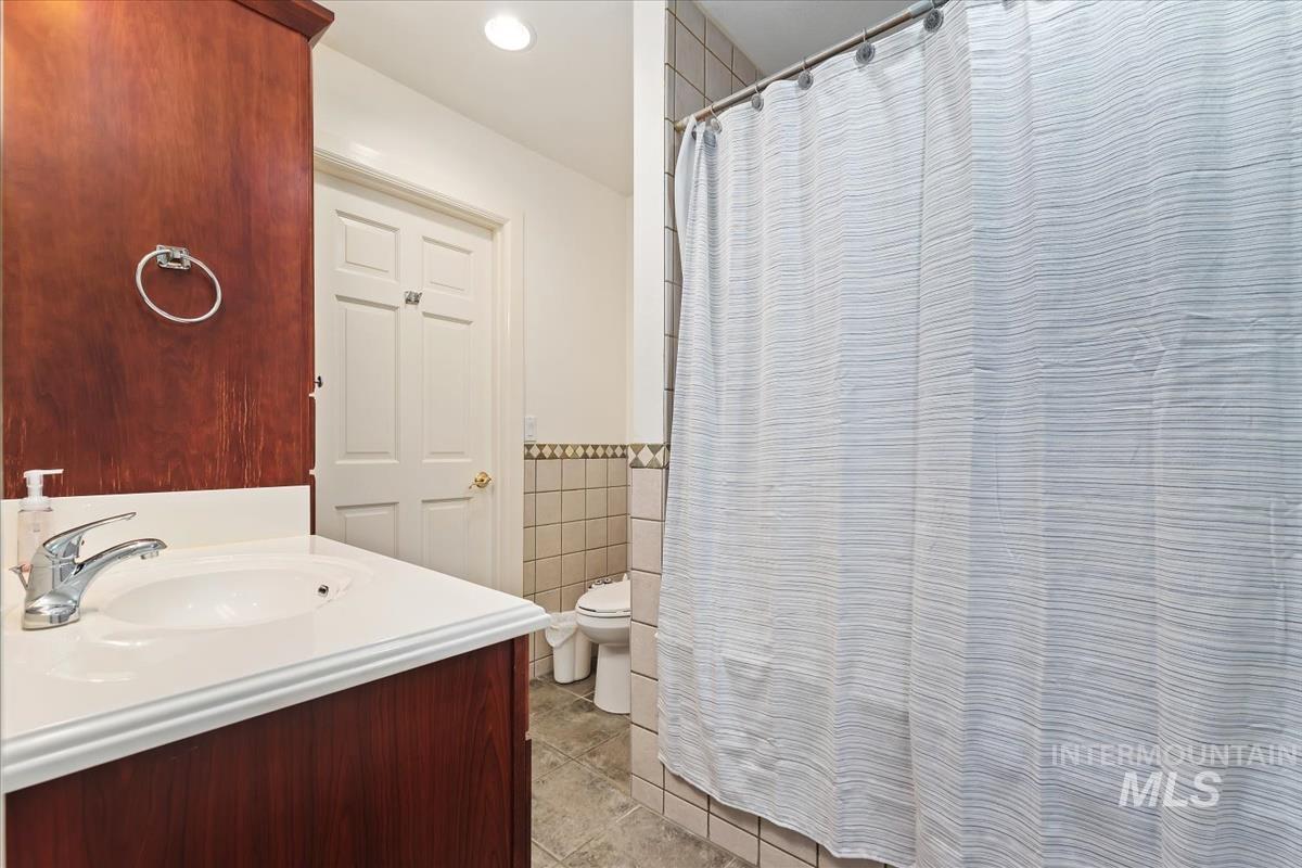 4609 N Mountain View Drive, Boise, Idaho 83704, 5 Bedrooms, 3 Bathrooms, Residential For Sale, Price $1,499,990,MLS 98977890