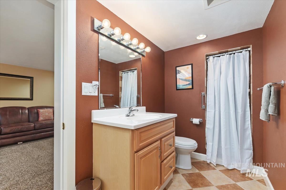 4609 N Mountain View Drive, Boise, Idaho 83704, 5 Bedrooms, 3 Bathrooms, Residential For Sale, Price $1,499,990,MLS 98977890