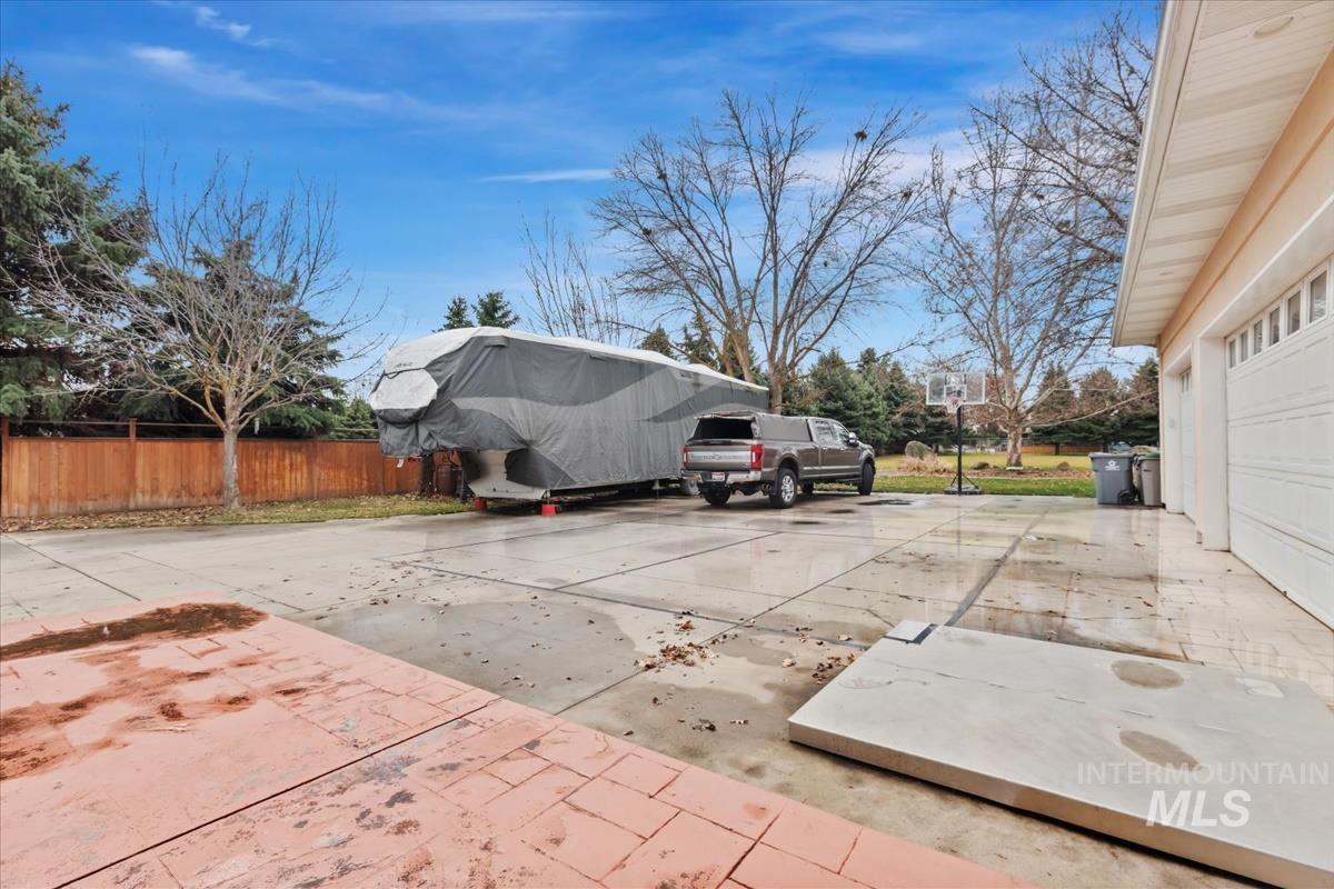 4609 N Mountain View Drive, Boise, Idaho 83704, 5 Bedrooms, 3 Bathrooms, Residential For Sale, Price $1,499,990,MLS 98977890