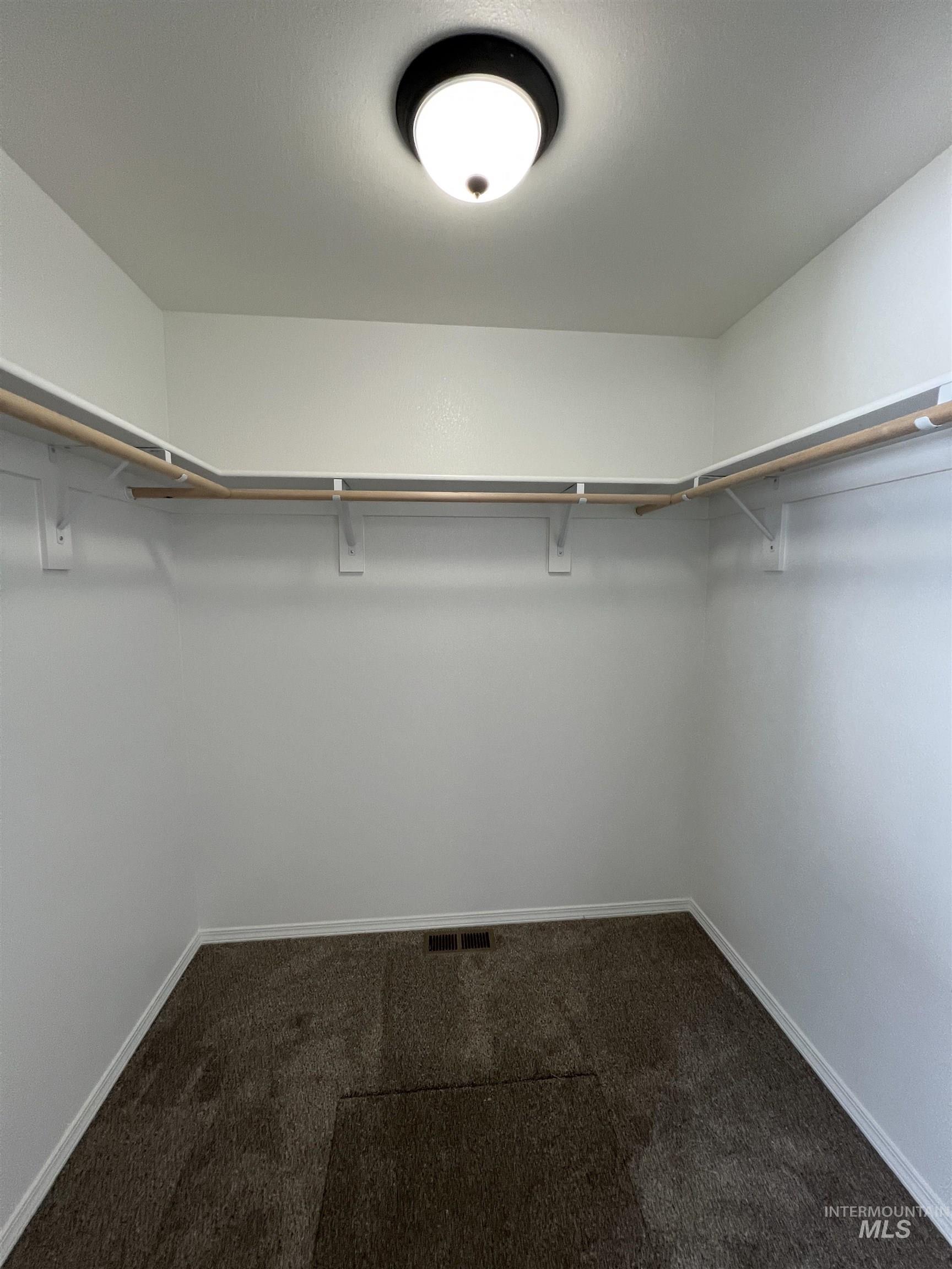 1735 Painted Rock Ct., Lewiston, Idaho 83501, 3 Bedrooms, 2 Bathrooms, Residential For Sale, Price $399,900,MLS 98977891