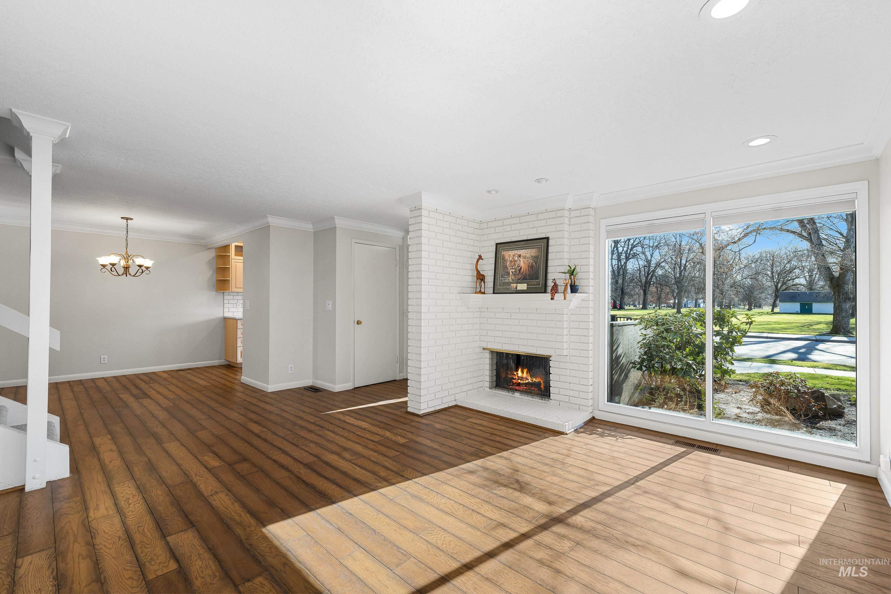 515 S Walnut, Boise, Idaho 83712, 4 Bedrooms, 2.5 Bathrooms, Residential For Sale, Price $642,000,MLS 98977893