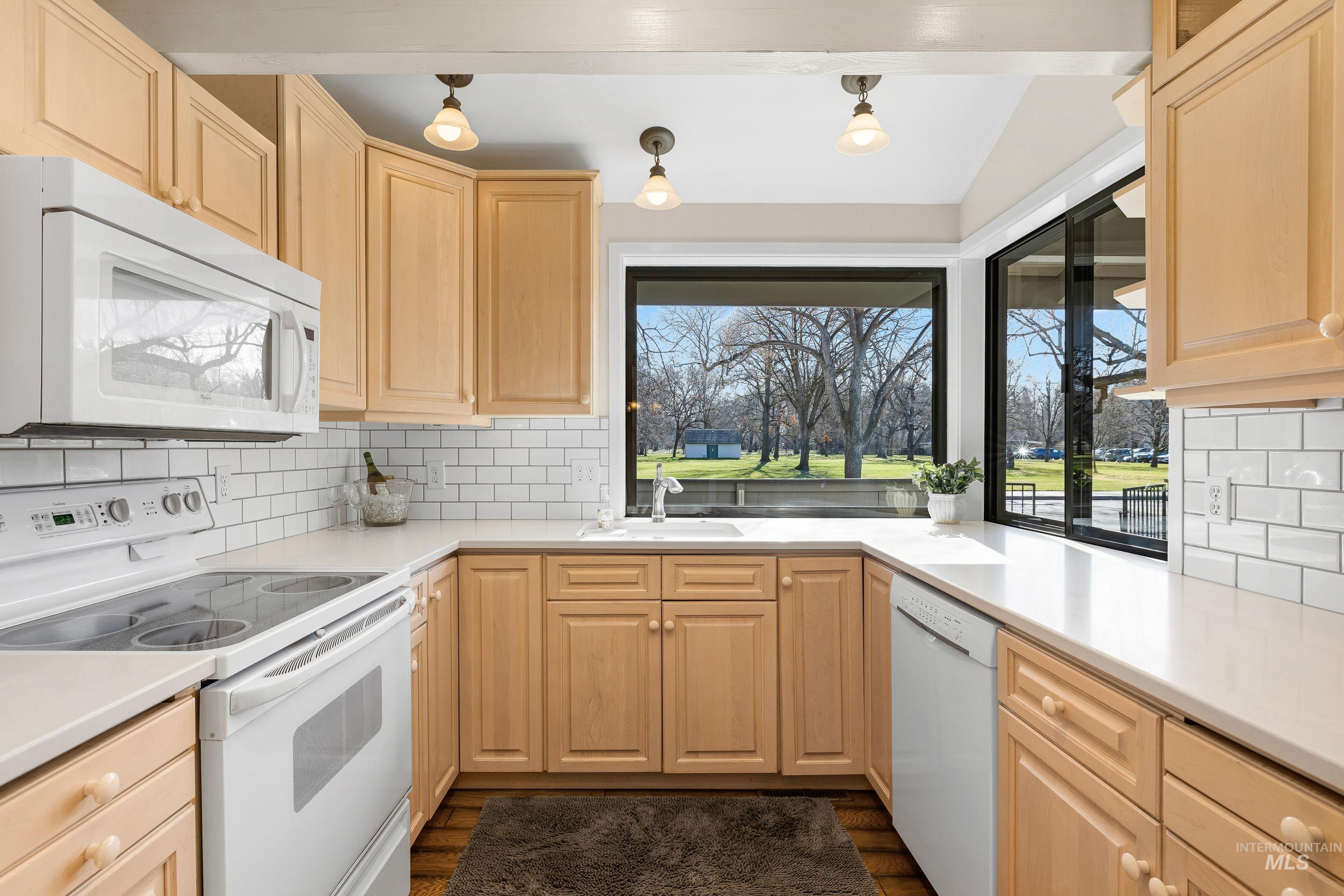 515 S Walnut, Boise, Idaho 83712, 4 Bedrooms, 2.5 Bathrooms, Residential For Sale, Price $642,000,MLS 98977893