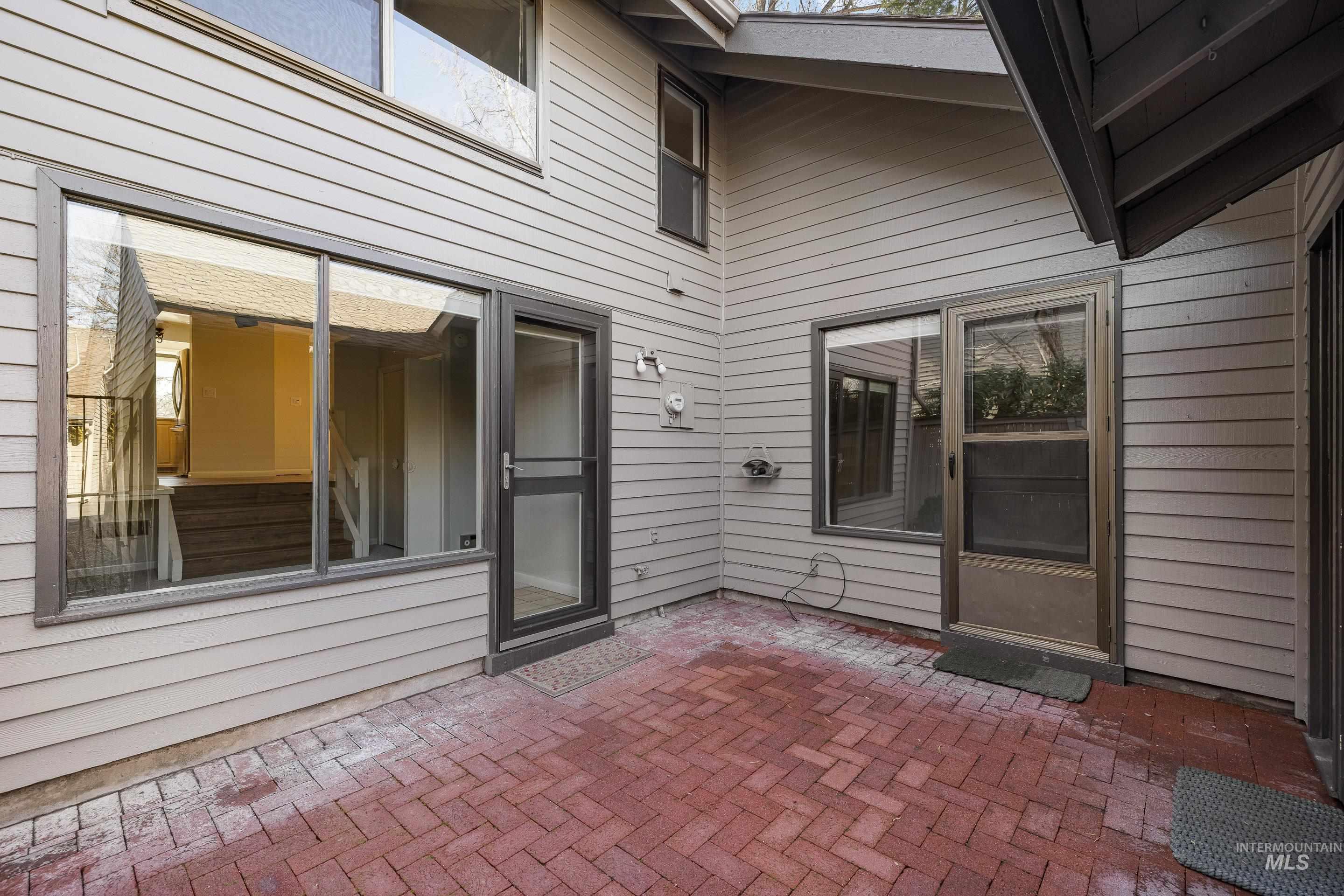 515 S Walnut, Boise, Idaho 83712, 4 Bedrooms, 2.5 Bathrooms, Residential For Sale, Price $642,000,MLS 98977893