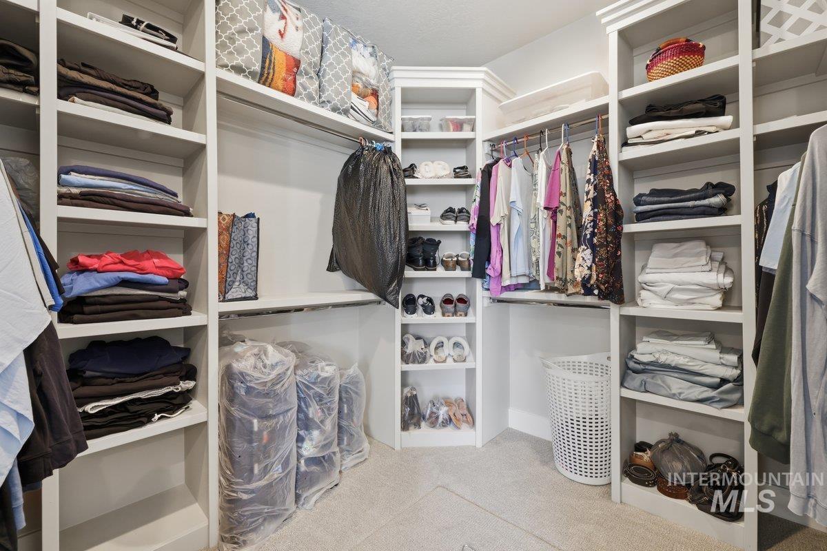 1315 W Tenzing, Nampa, Idaho 83686, 4 Bedrooms, 2 Bathrooms, Residential For Sale, Price $610,000,MLS 98977894