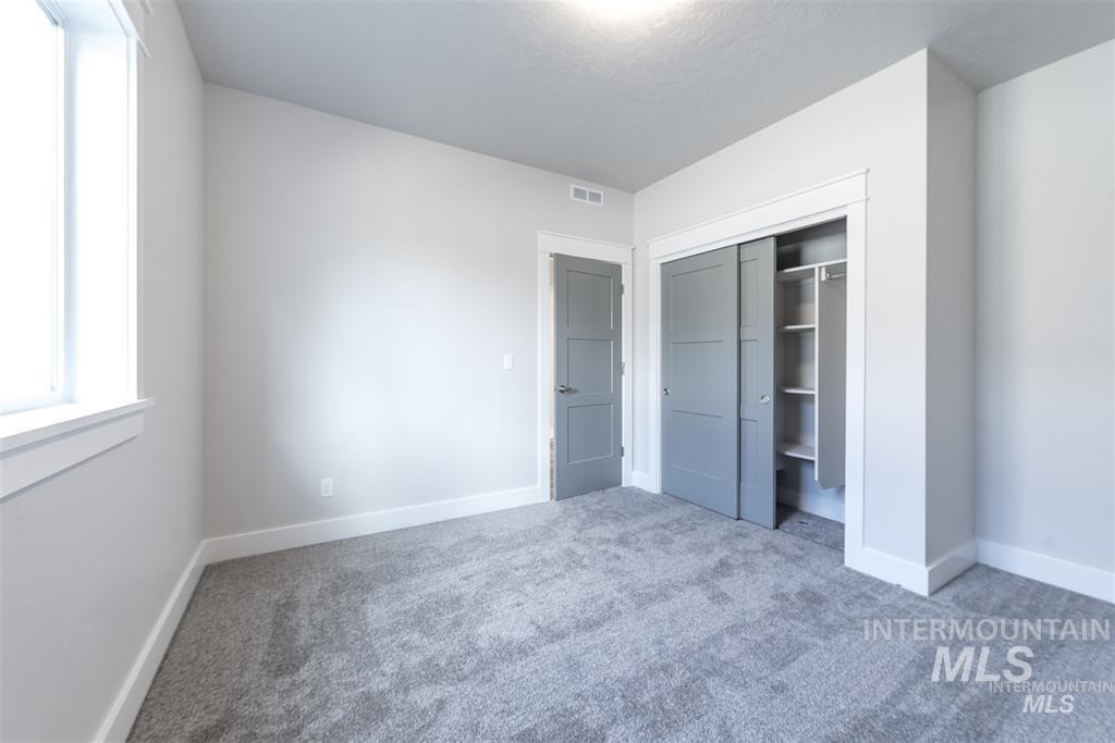 1315 W Tenzing, Nampa, Idaho 83686, 4 Bedrooms, 2 Bathrooms, Residential For Sale, Price $574,900,MLS 98977894