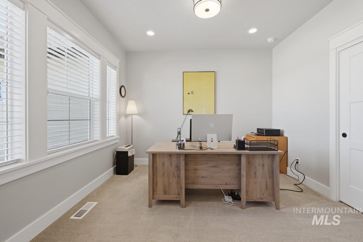 1315 W Tenzing, Nampa, Idaho 83686, 4 Bedrooms, 2 Bathrooms, Residential For Sale, Price $610,000,MLS 98977894