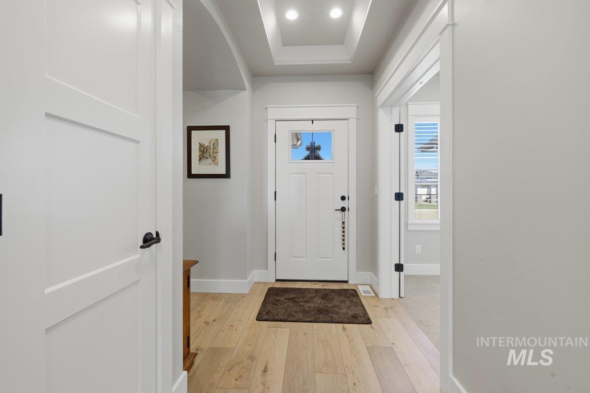 1315 W Tenzing, Nampa, Idaho 83686, 4 Bedrooms, 2 Bathrooms, Residential For Sale, Price $610,000,MLS 98977894