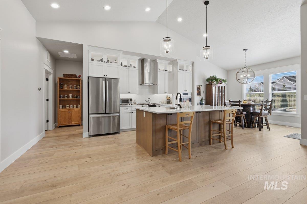 1315 W Tenzing, Nampa, Idaho 83686, 4 Bedrooms, 2 Bathrooms, Residential For Sale, Price $610,000,MLS 98977894