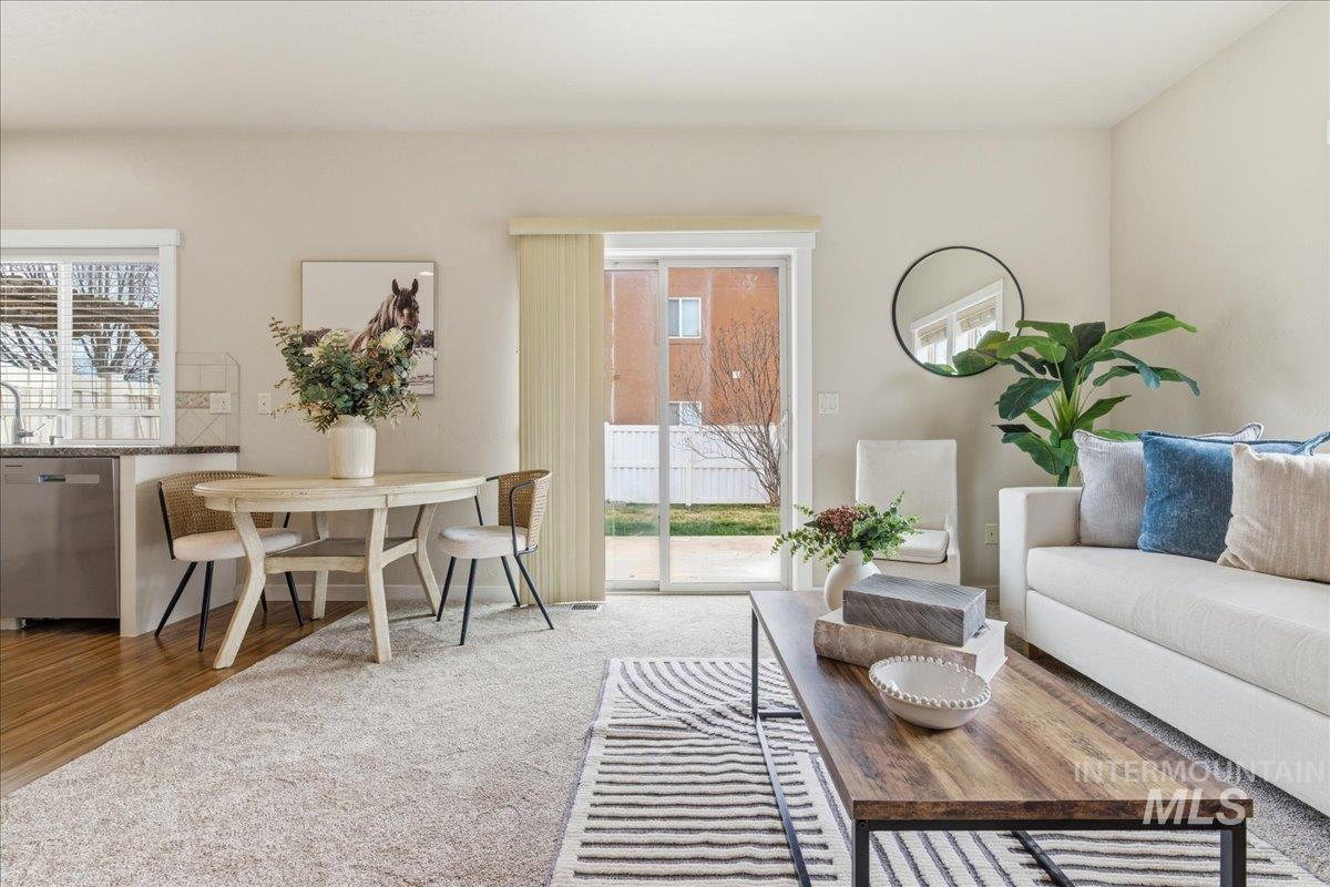 1064 N Lightning Pl., Meridian, Idaho 83642, 3 Bedrooms, 2.5 Bathrooms, Residential For Sale, Price $375,000,MLS 98977897