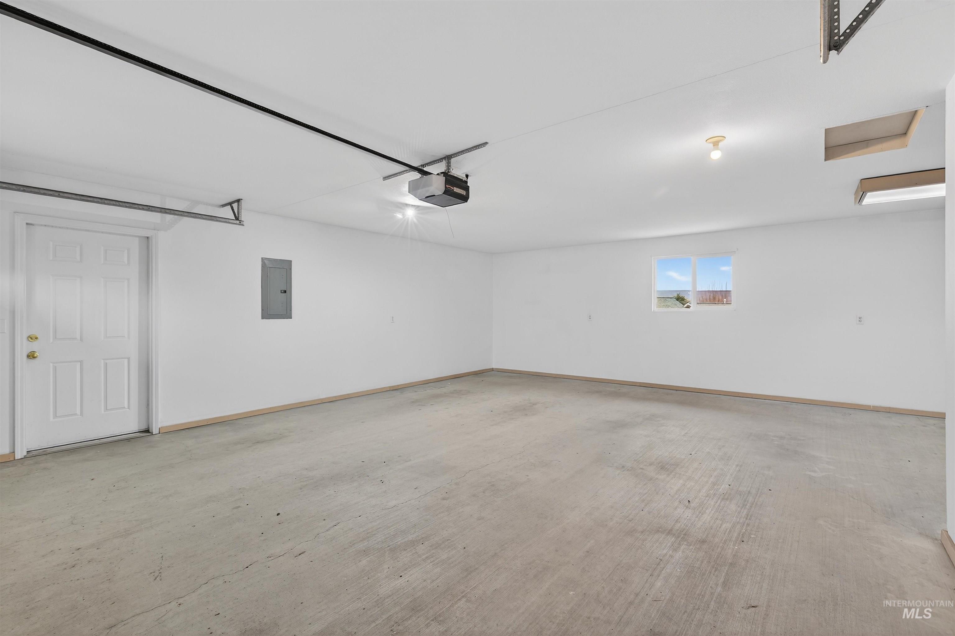 935 Cypress Court Unit A, Lewiston, Idaho 83501, 3 Bedrooms, 2 Bathrooms, Residential For Sale, Price $425,000,MLS 98977899