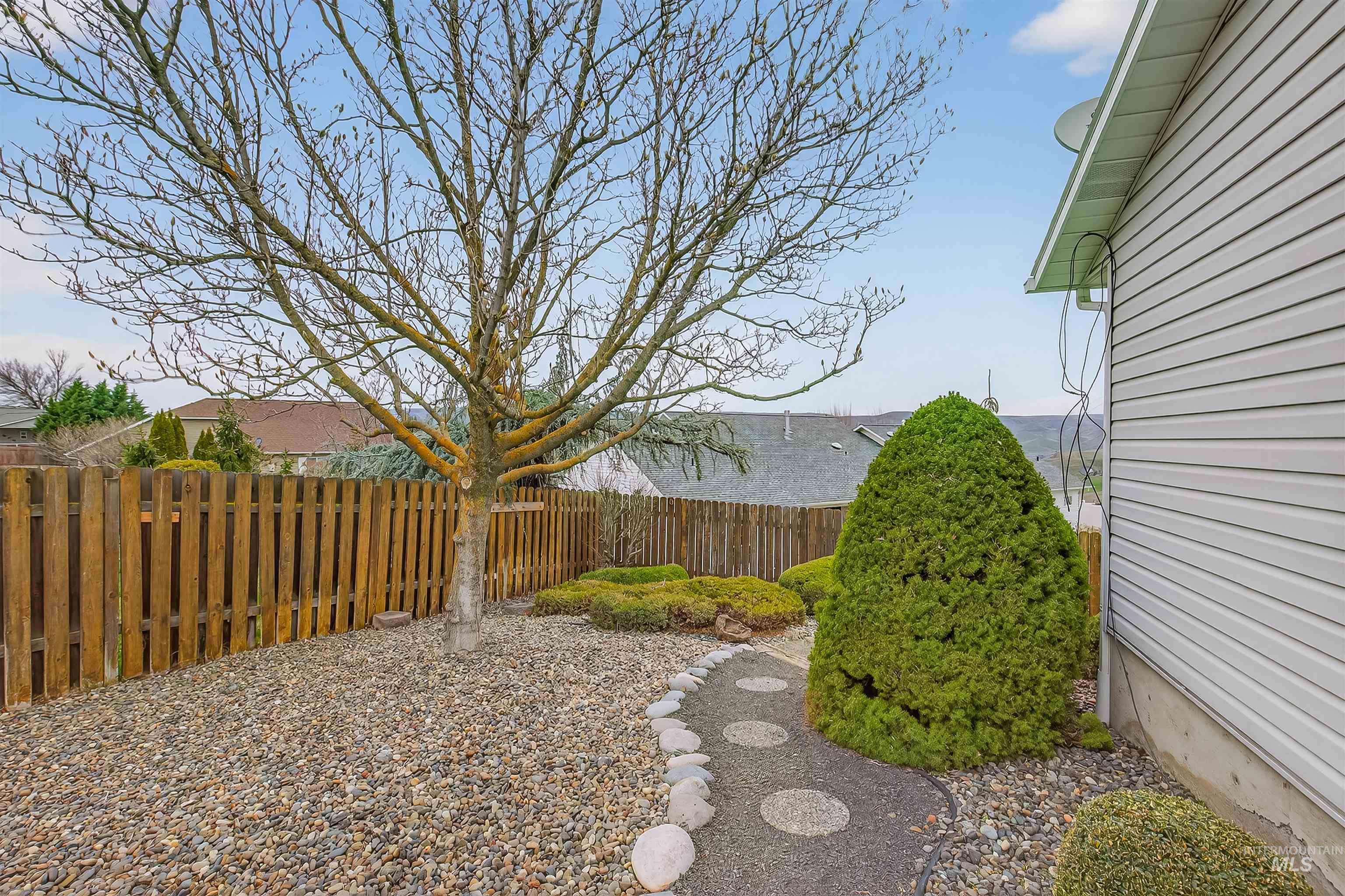 935 Cypress Court Unit A, Lewiston, Idaho 83501, 3 Bedrooms, 2 Bathrooms, Residential For Sale, Price $425,000,MLS 98977899