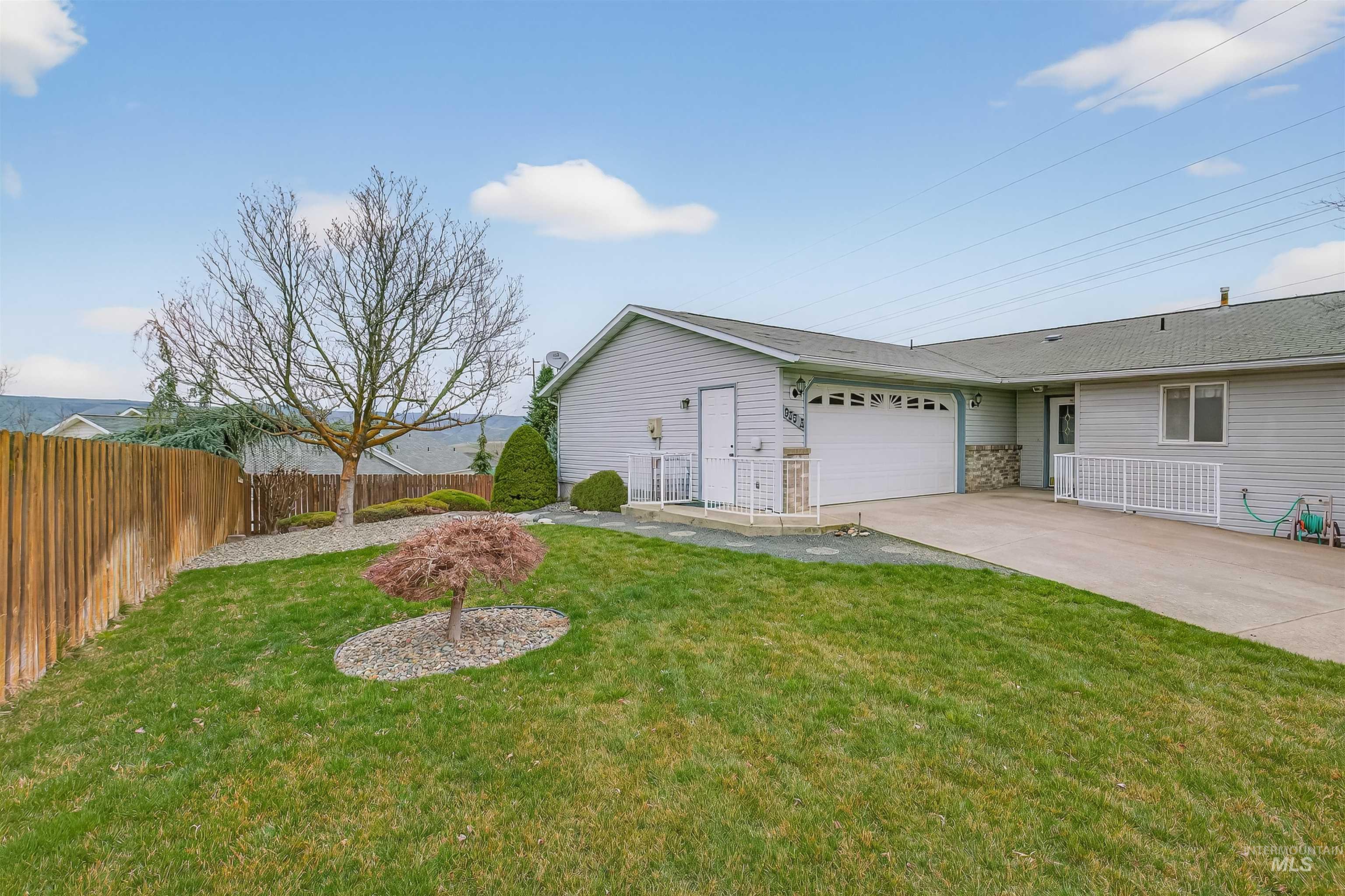 935 Cypress Court Unit A, Lewiston, Idaho 83501, 3 Bedrooms, 2 Bathrooms, Residential For Sale, Price $425,000,MLS 98977899