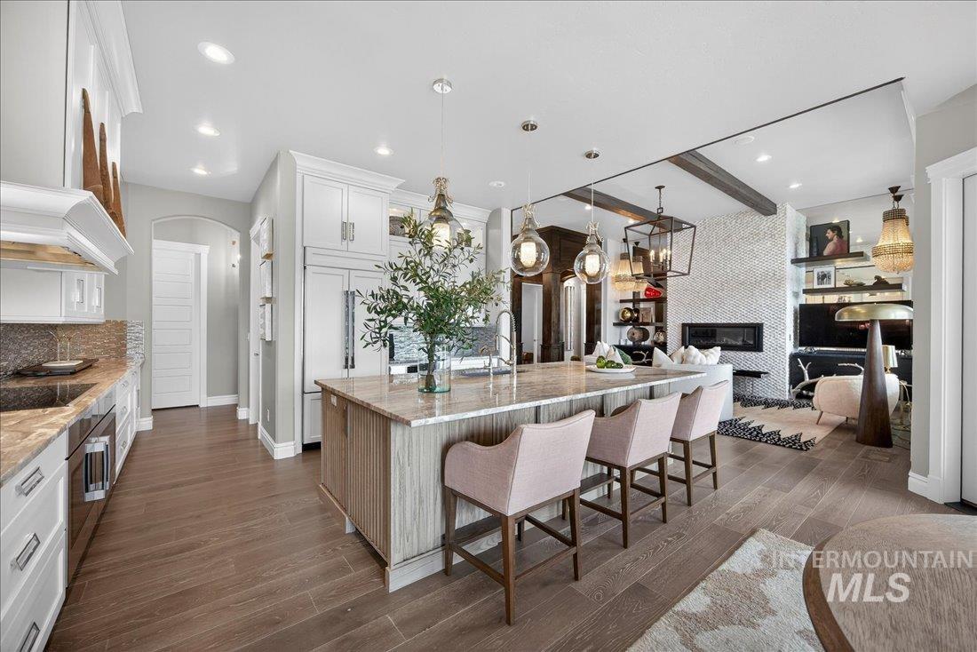 754 S Lone Hollow Way, Eagle, Idaho 83616, 4 Bedrooms, 2.5 Bathrooms, Residential For Sale, Price $1,699,900,MLS 98977900