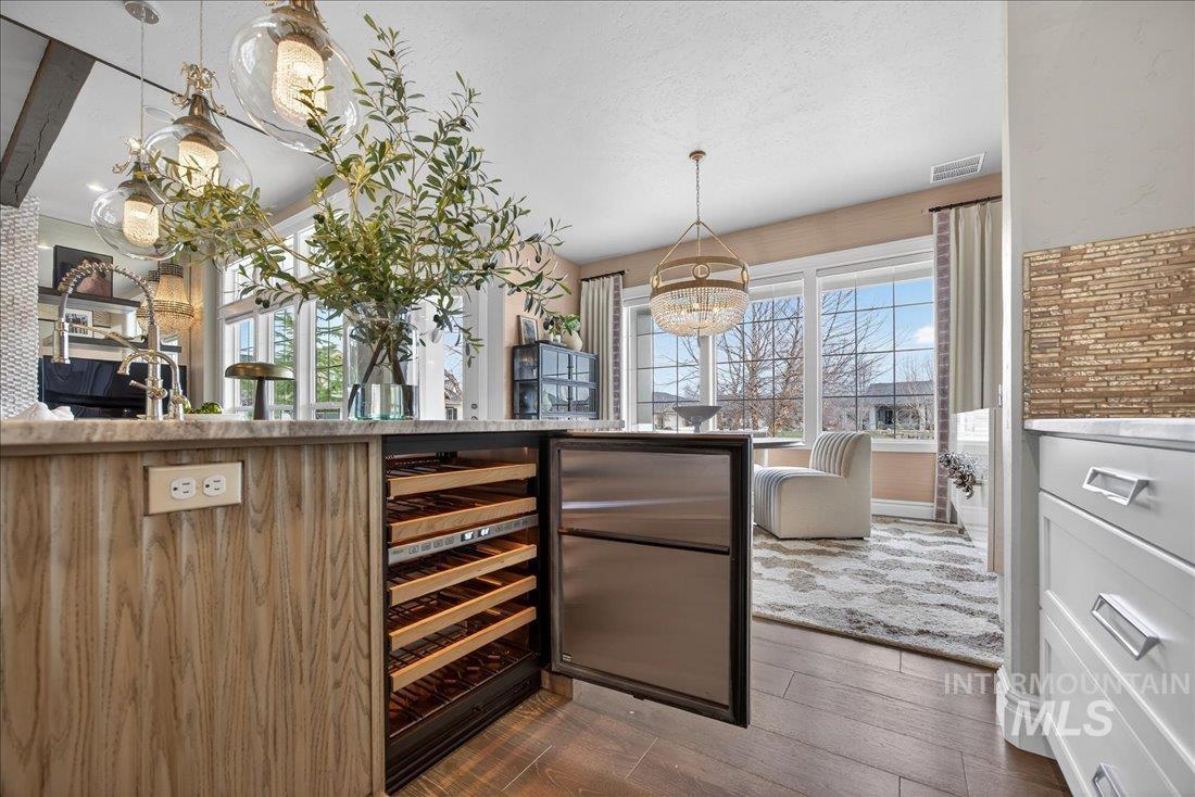 754 S Lone Hollow Way, Eagle, Idaho 83616, 4 Bedrooms, 2.5 Bathrooms, Residential For Sale, Price $1,699,900,MLS 98977900