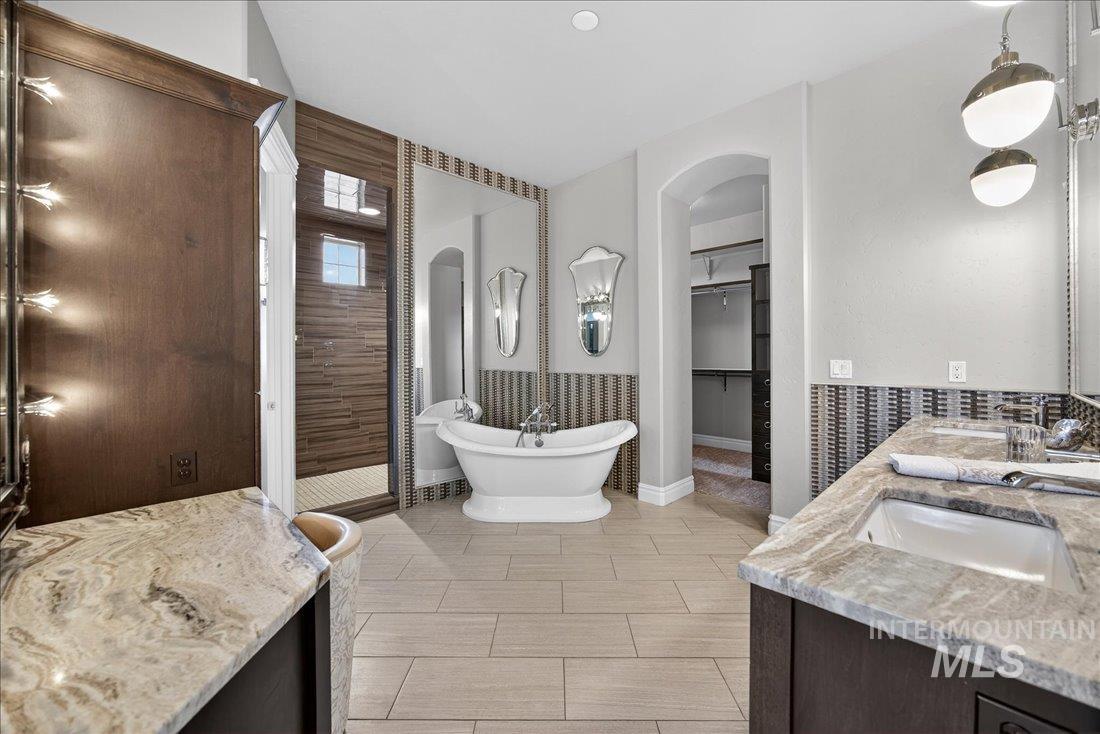 754 S Lone Hollow Way, Eagle, Idaho 83616, 4 Bedrooms, 2.5 Bathrooms, Residential For Sale, Price $1,699,900,MLS 98977900