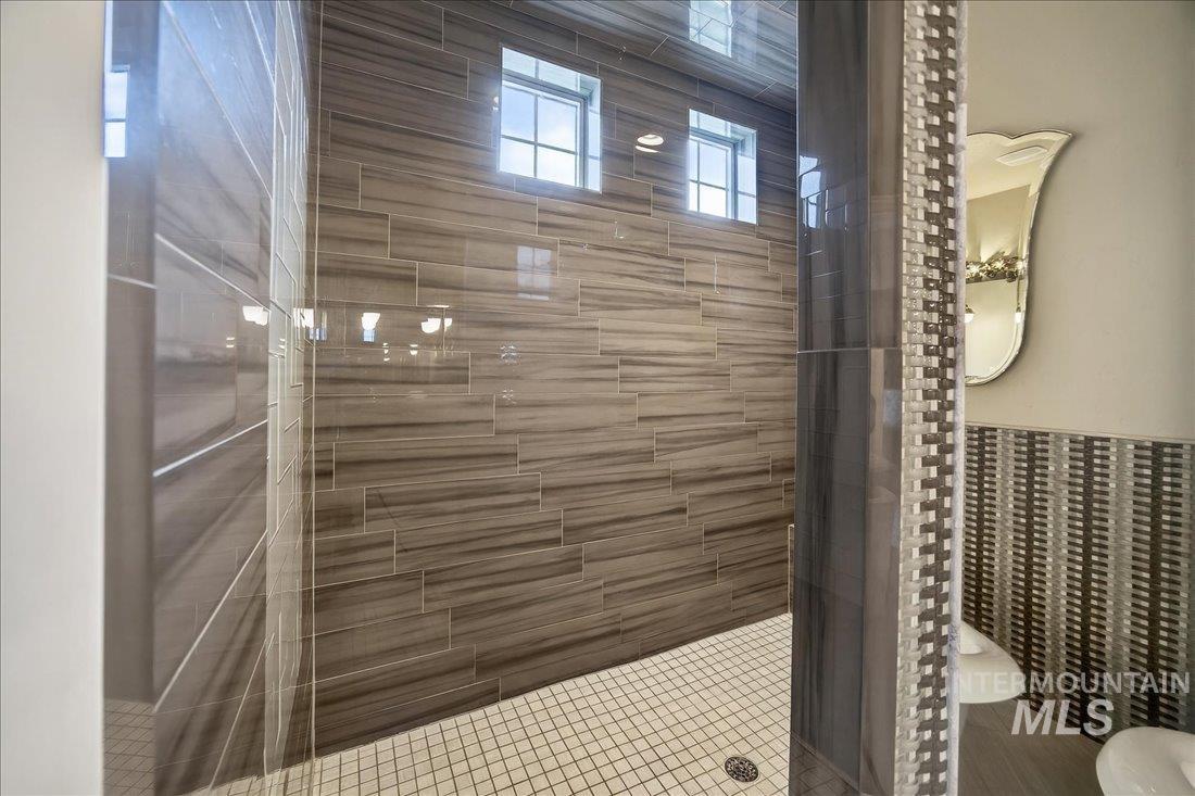 754 S Lone Hollow Way, Eagle, Idaho 83616, 4 Bedrooms, 2.5 Bathrooms, Residential For Sale, Price $1,699,900,MLS 98977900