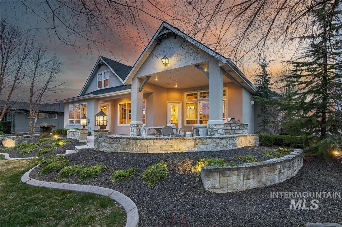 754 S Lone Hollow Way, Eagle, Idaho 83616, 4 Bedrooms, 2.5 Bathrooms, Residential For Sale, Price $1,699,900,MLS 98977900