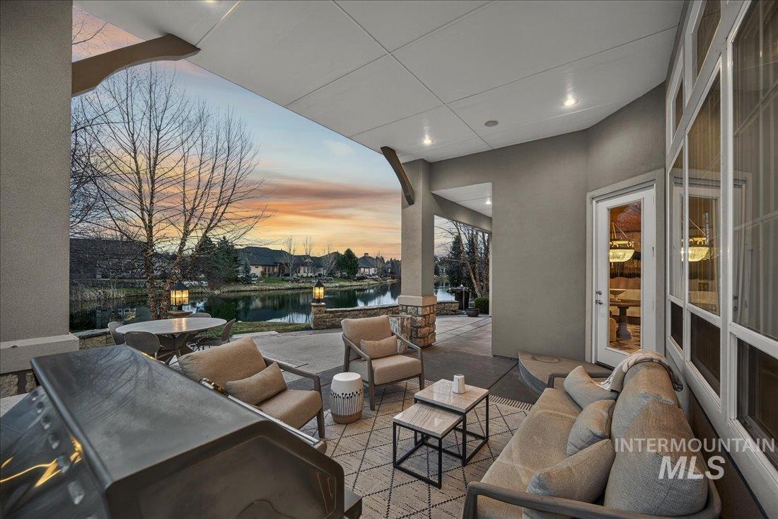 754 S Lone Hollow Way, Eagle, Idaho 83616, 4 Bedrooms, 2.5 Bathrooms, Residential For Sale, Price $1,699,900,MLS 98977900