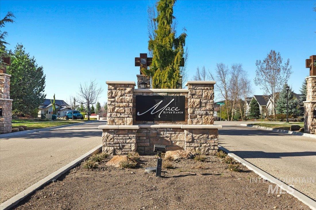 754 S Lone Hollow Way, Eagle, Idaho 83616, 4 Bedrooms, 2.5 Bathrooms, Residential For Sale, Price $1,699,900,MLS 98977900