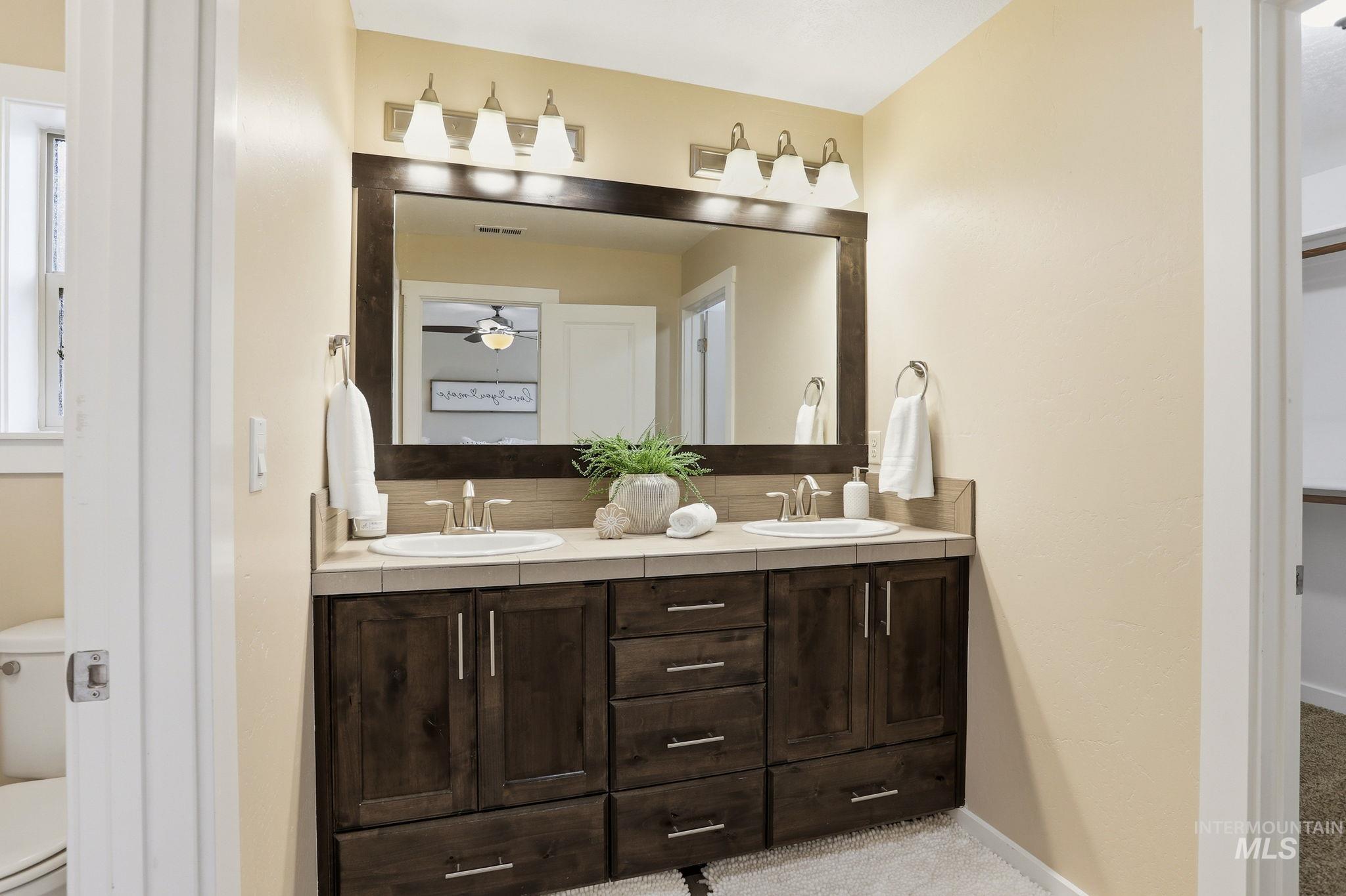 4361 S Epsilon Ave, Boise, Idaho 83716-5646, 3 Bedrooms, 2.5 Bathrooms, Residential For Sale, Price $570,000,MLS 98977901