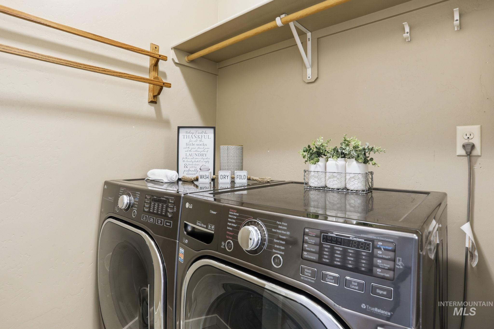 4361 S Epsilon Ave, Boise, Idaho 83716-5646, 3 Bedrooms, 2.5 Bathrooms, Residential For Sale, Price $570,000,MLS 98977901